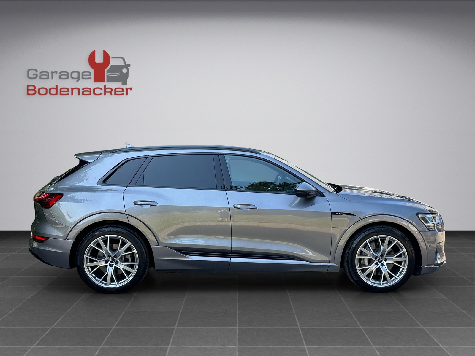 AUDI e-tron 50 S Line Advanced quattro, Electric, Second hand / Used, Automatic - 5