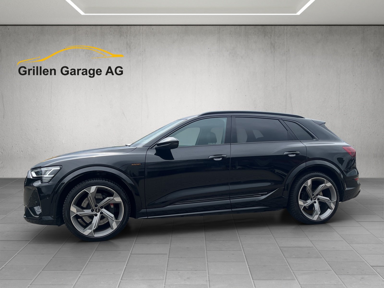 AUDI e-tron S quattro, Electric, Second hand / Used, Automatic - 2
