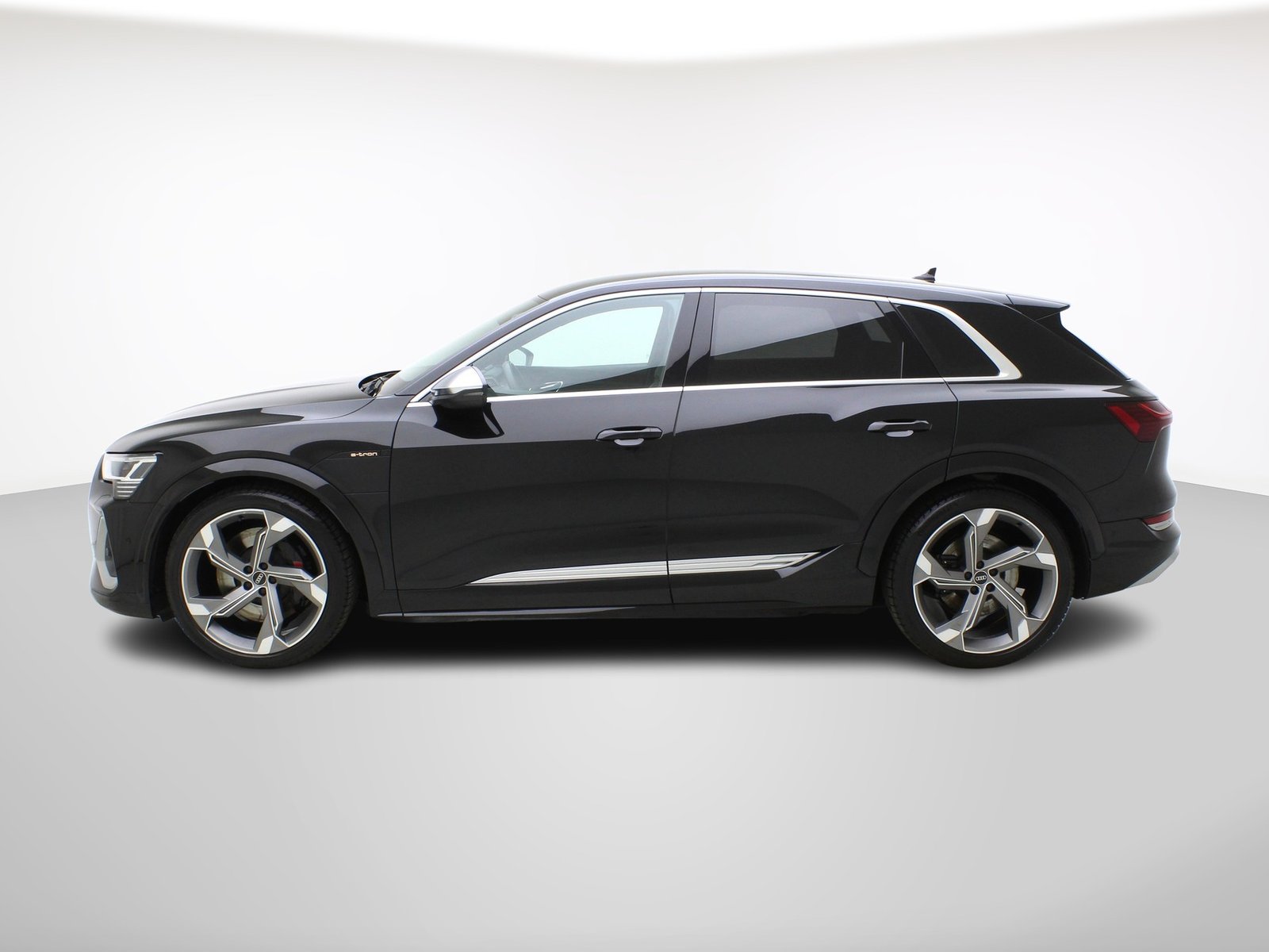 AUDI e-tron S quattro, Elektro, Occasion / Gebraucht, Automatik - 3