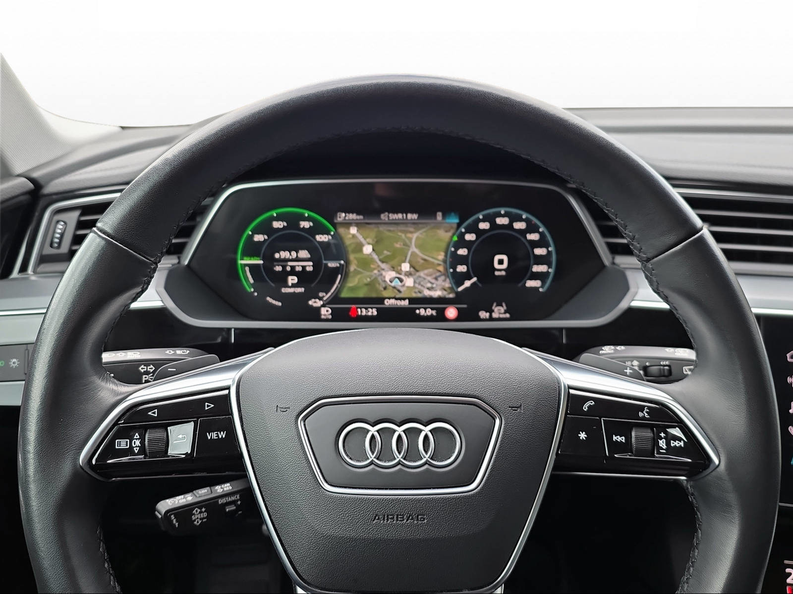 AUDI e-tron 55, Elektro, Occasion / Gebraucht, Automatik - 5