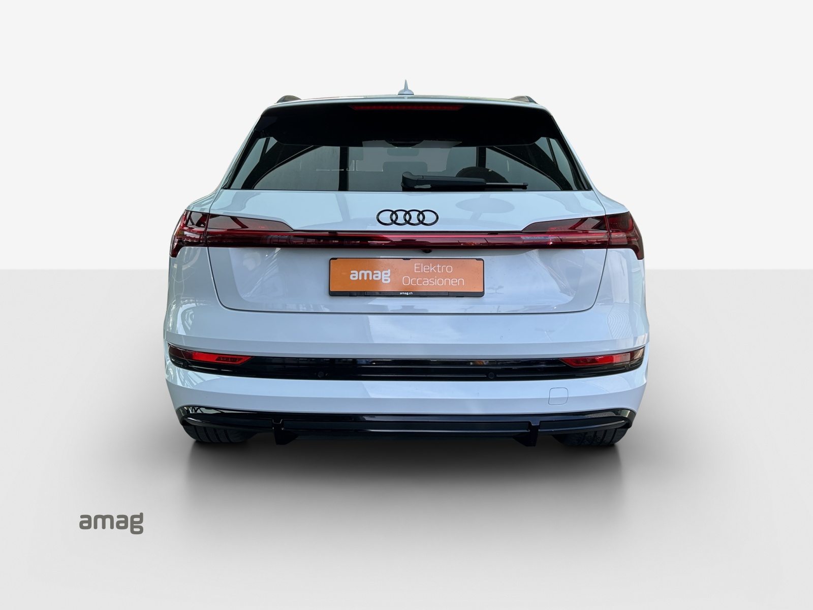 AUDI e-tron 55 S line Black Edition, Elektro, Occasion / Gebraucht, Automatik - 5