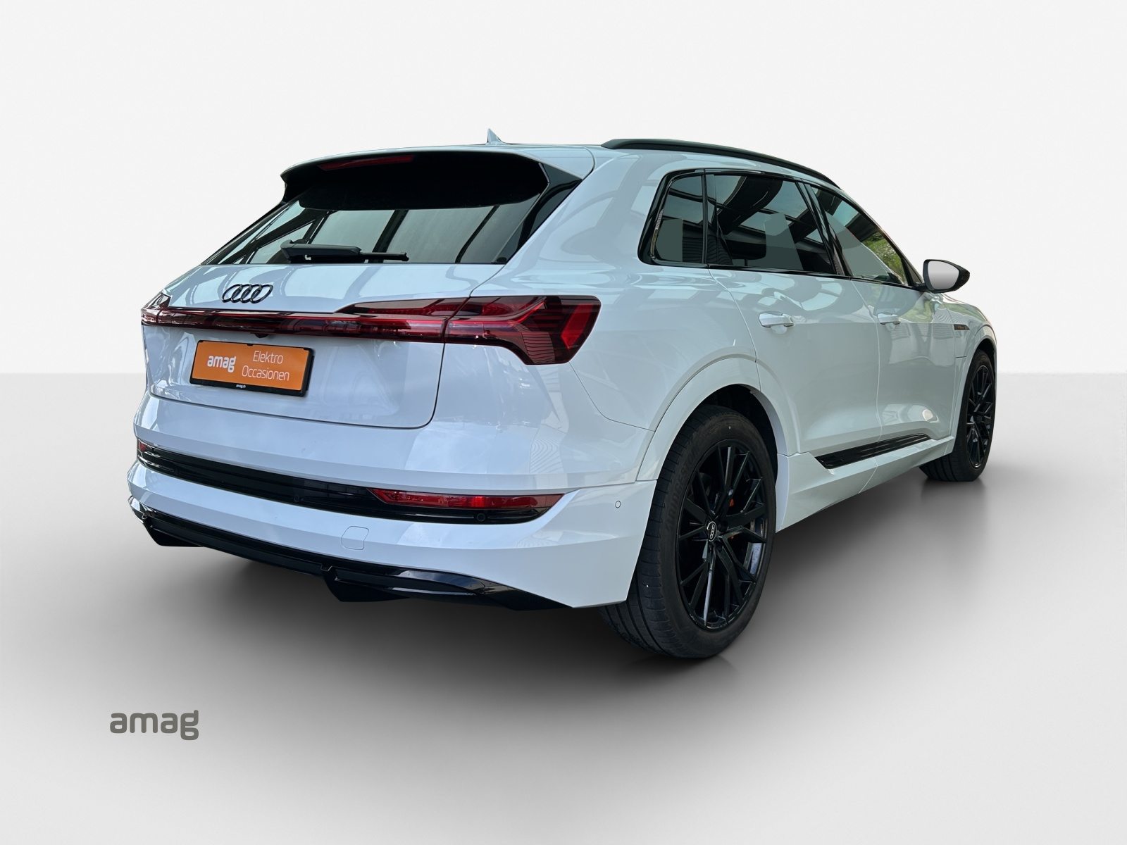 AUDI e-tron 55 S line Black Edition, Elektro, Occasion / Gebraucht, Automatik - 6