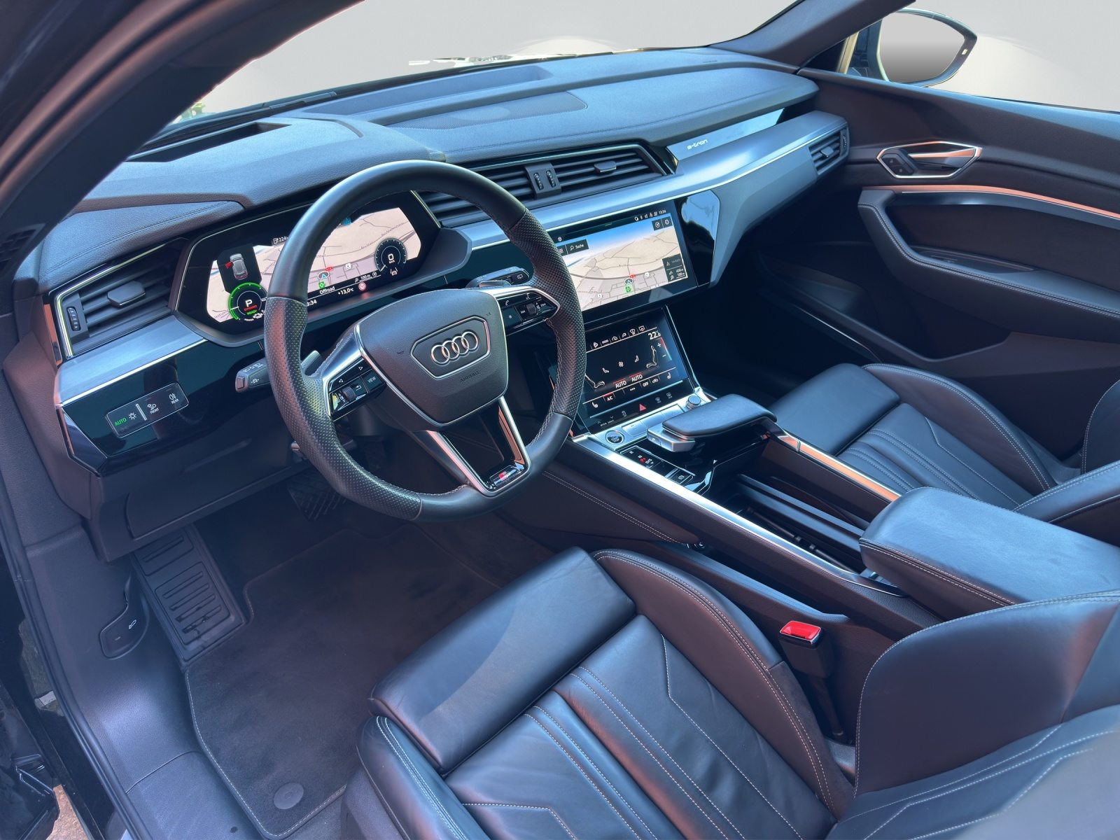 AUDI e-tron 55 S line Black Edition, Electric, Second hand / Used, Automatic - 5