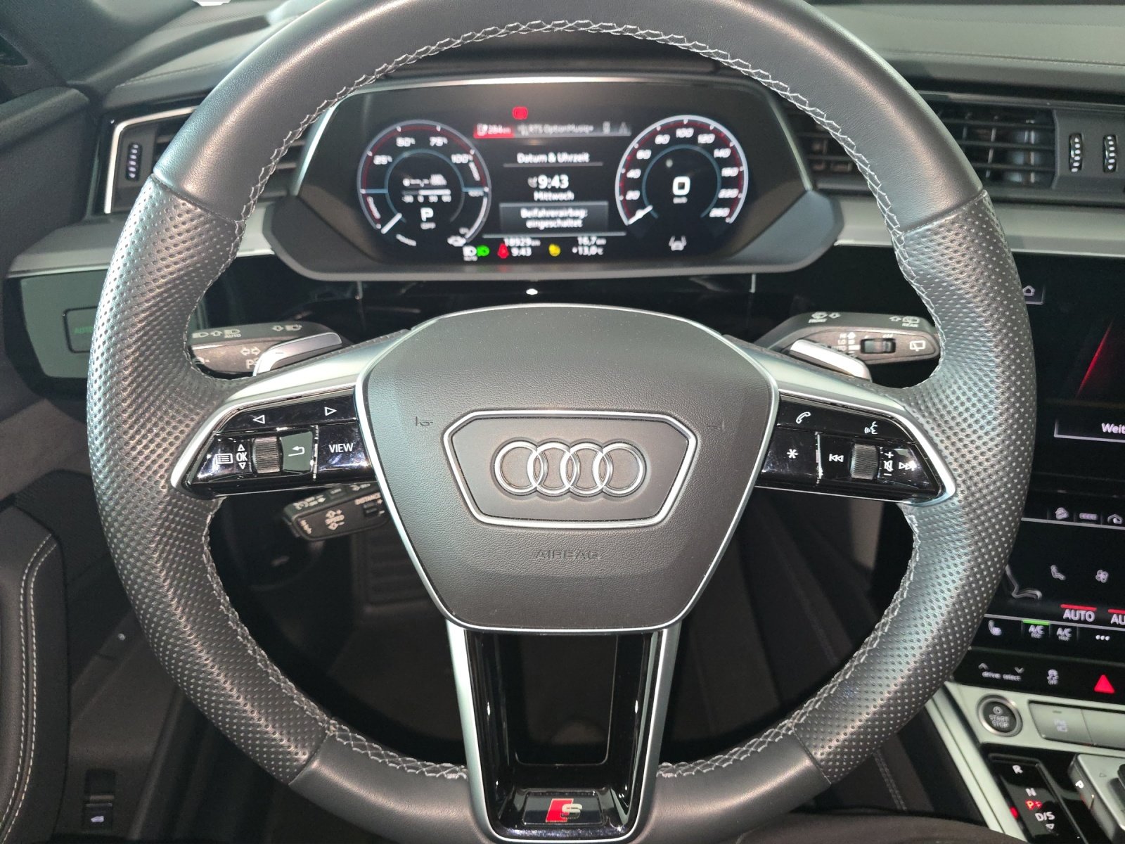AUDI e-tron 55 S Line Black Edition quattro, Electric, Second hand / Used, Automatic - 6