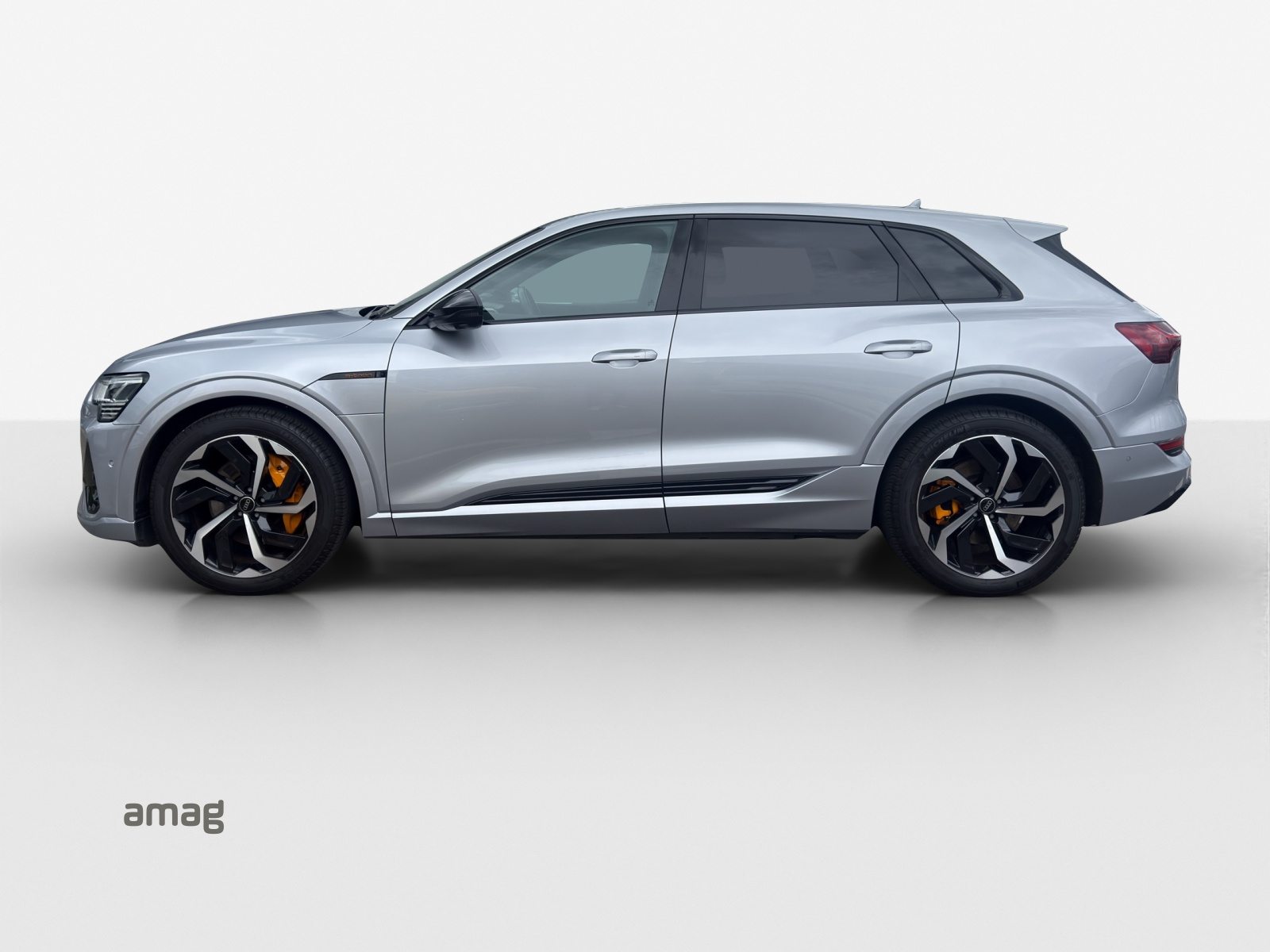 AUDI e-tron 55 S line Black Edition, Elektro, Occasion / Gebraucht, Automatik - 2