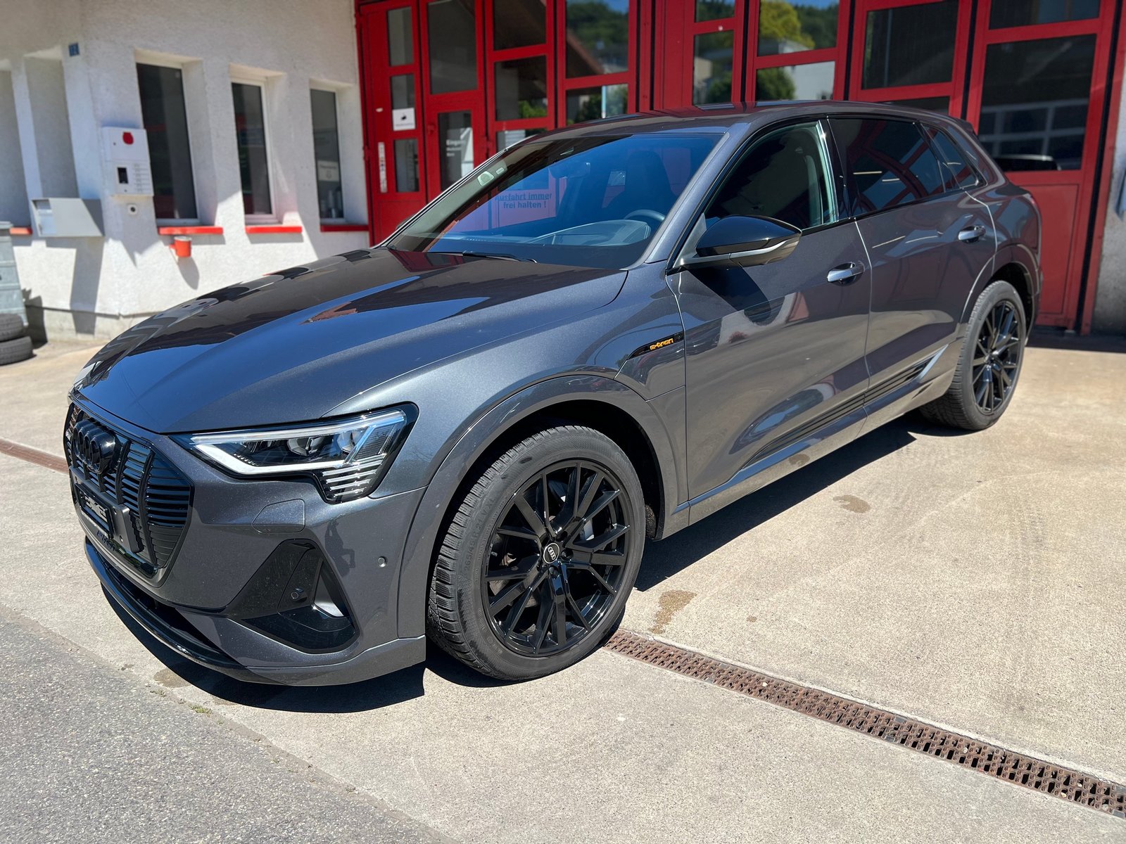 AUDI e-tron 55 S Line Black Edition quattro / SoH 93, Électrique, Occasion / Utilisé, Automatique - 2