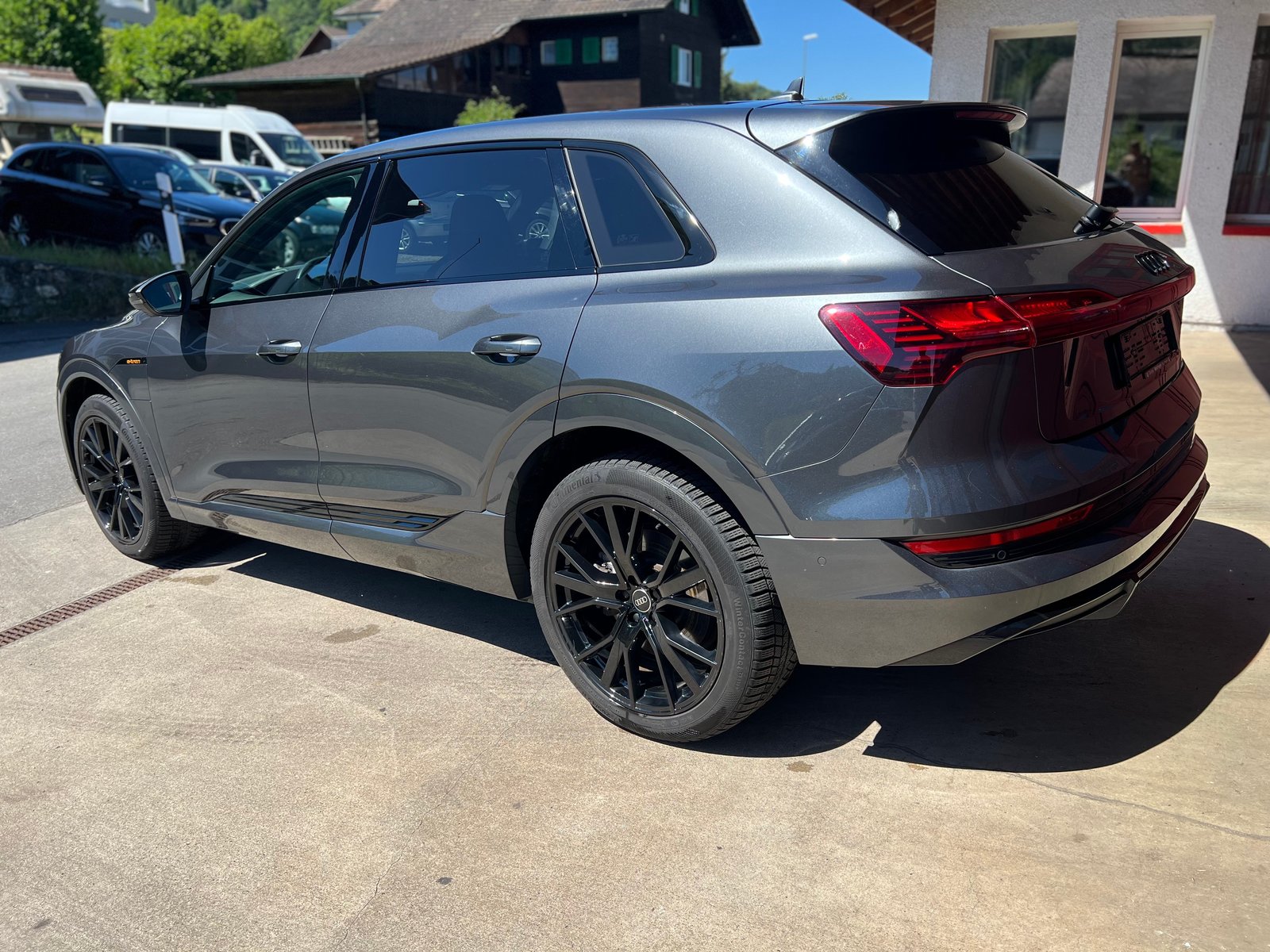 AUDI e-tron 55 S Line Black Edition quattro / SoH 93, Électrique, Occasion / Utilisé, Automatique - 4