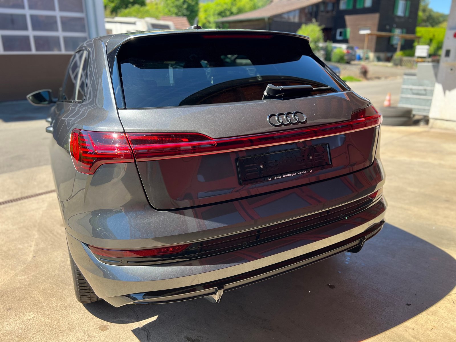 AUDI e-tron 55 S Line Black Edition quattro / SoH 93, Électrique, Occasion / Utilisé, Automatique - 5