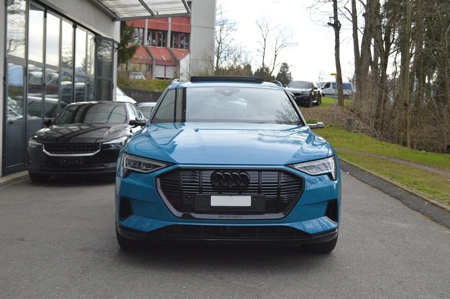 AUDI e-tron 55 quattro Edition ONE black, Elektro, Occasion / Gebraucht, Automatik - 2