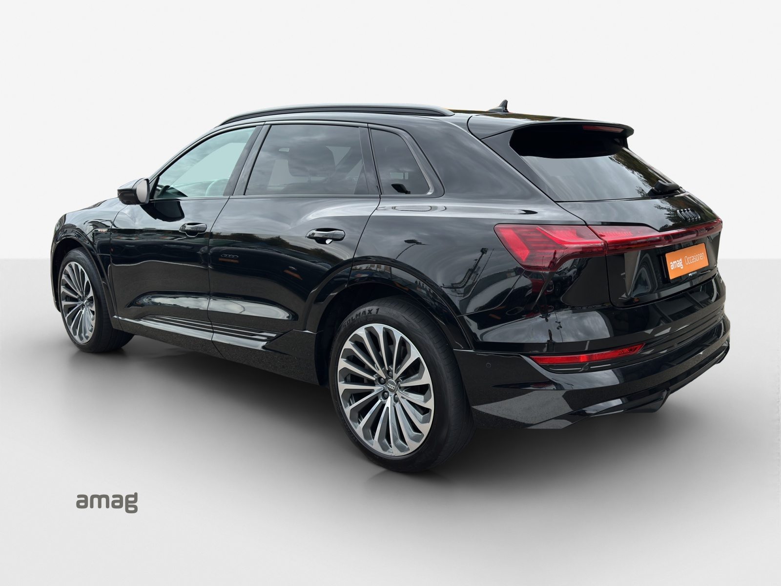AUDI e-tron 55 S line, Elektro, Occasion / Gebraucht, Automatik - 3