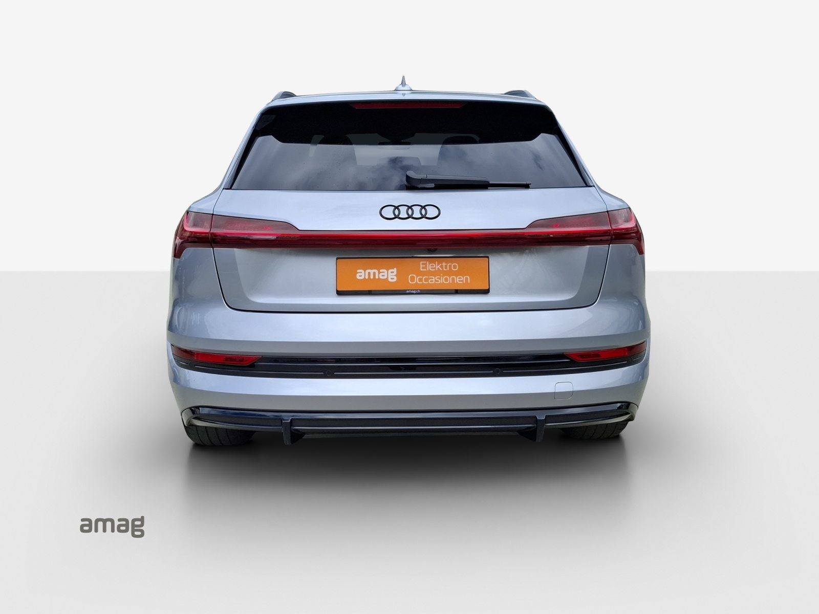 AUDI e-tron 55 S line Black Edition, Elektro, Occasion / Gebraucht, Automatik - 5
