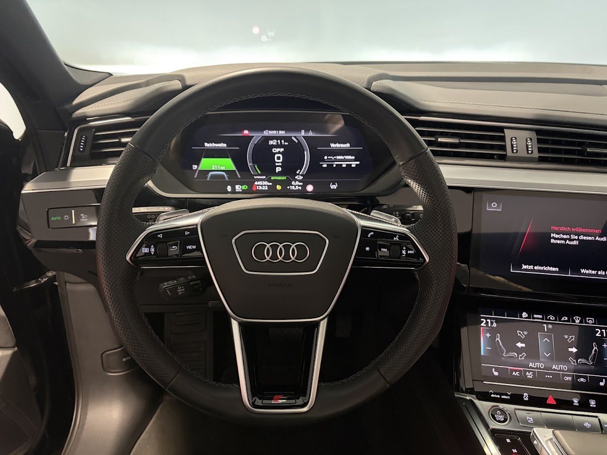 AUDI e-tron 55 S line Black Edition, Electric, Second hand / Used, Automatic - 6