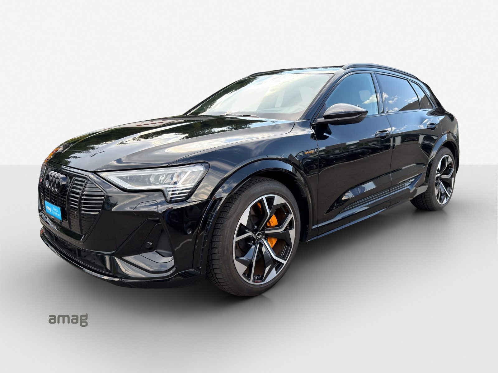 AUDI e-tron S quattro