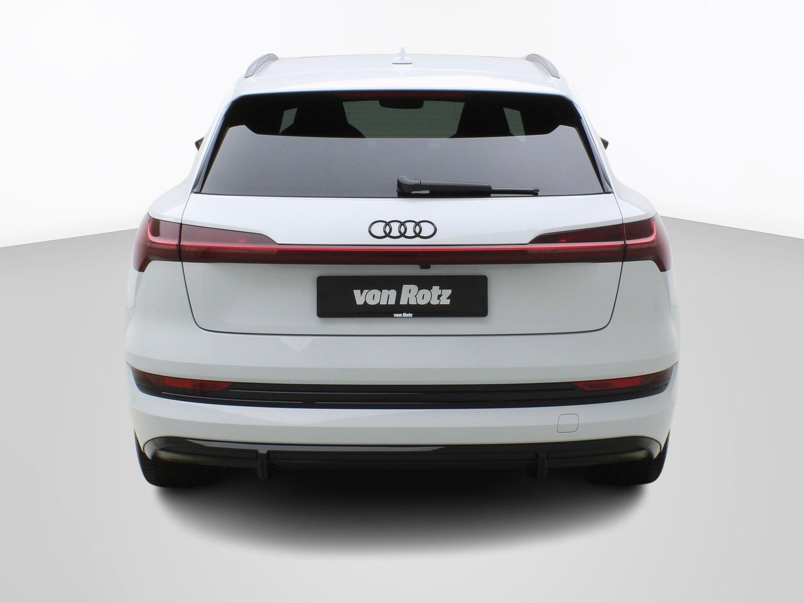 AUDI e-tron 55 S Line quattro, Electric, Second hand / Used, Automatic - 4