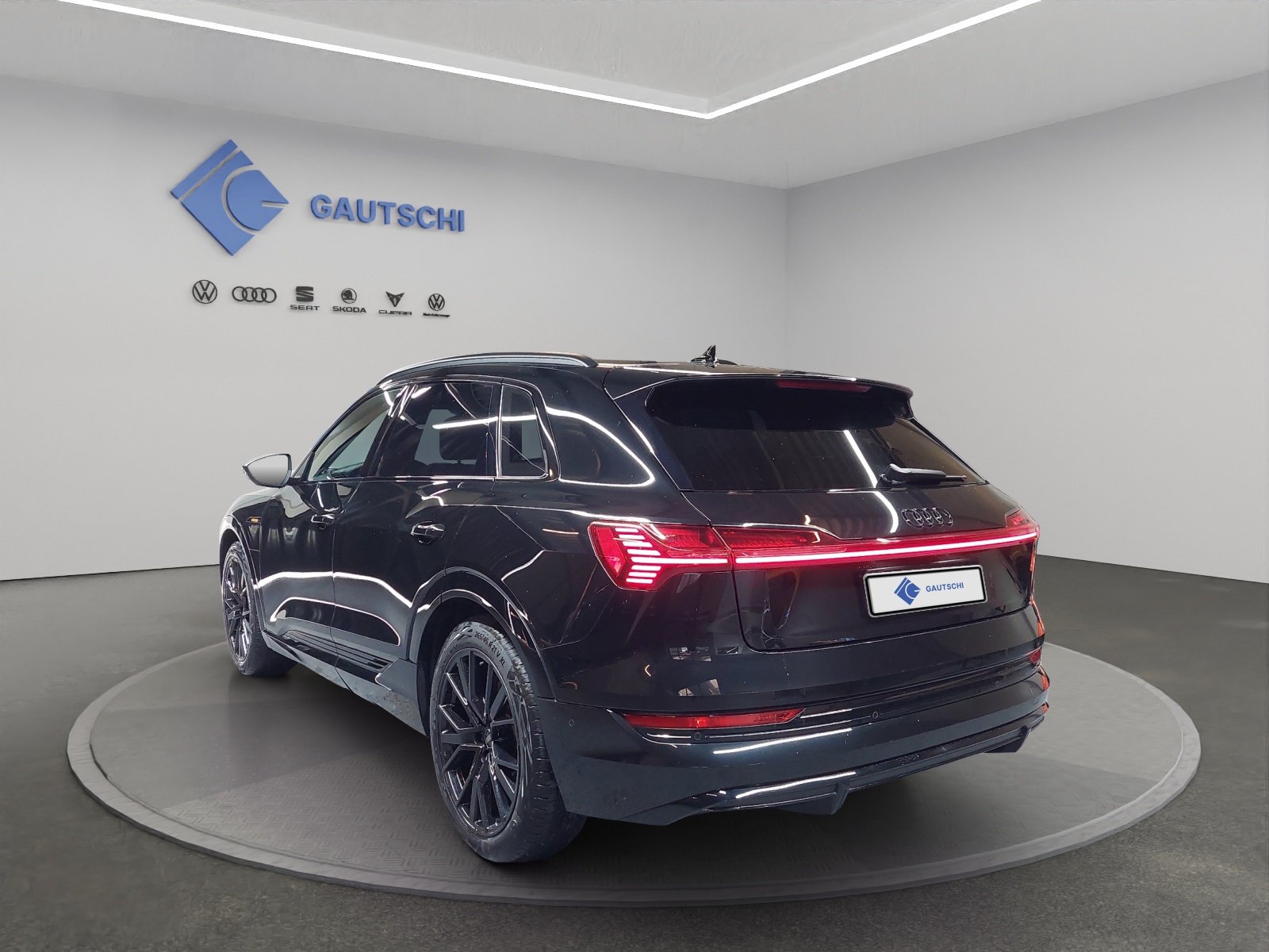 AUDI e-tron 55 S Line Black Edition quattro, Électrique, Occasion / Utilisé, Automatique - 3