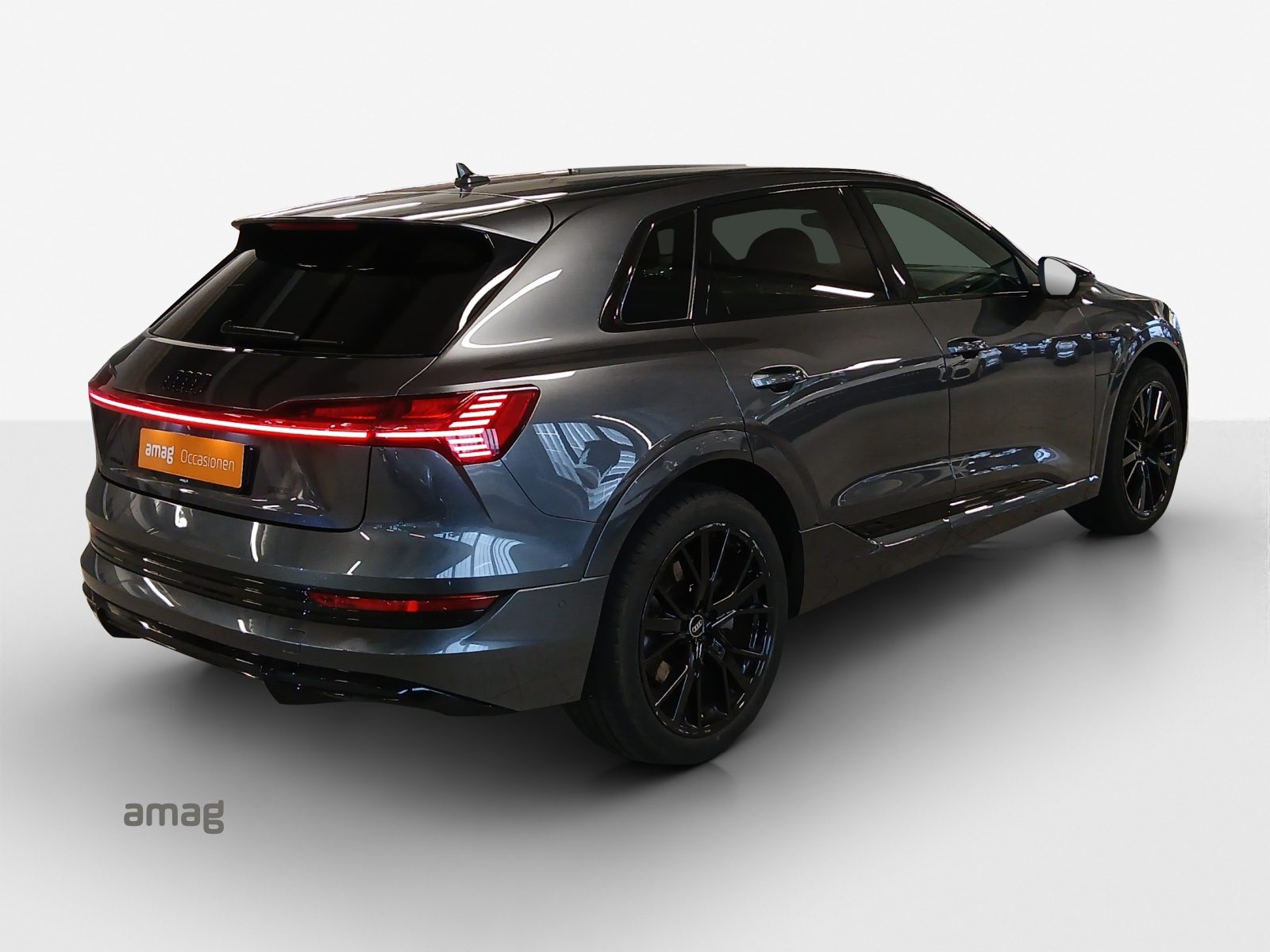 AUDI e-tron 55 S line, Electric, Second hand / Used, Automatic - 6