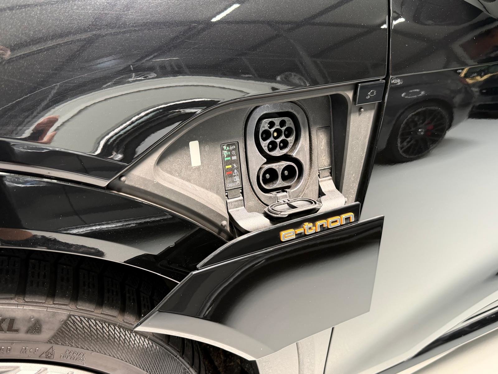 AUDI e-tron 55 S Line quattro, Électrique, Occasion / Utilisé, Automatique - 4