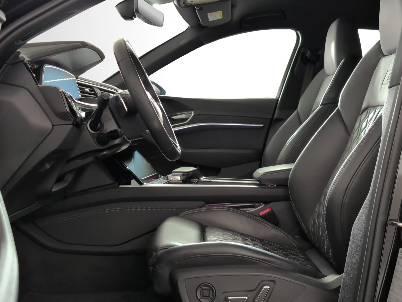 AUDI e-tron Sportback 55 S line Black Edition, Elektro, Occasion / Gebraucht, Automatik - 6