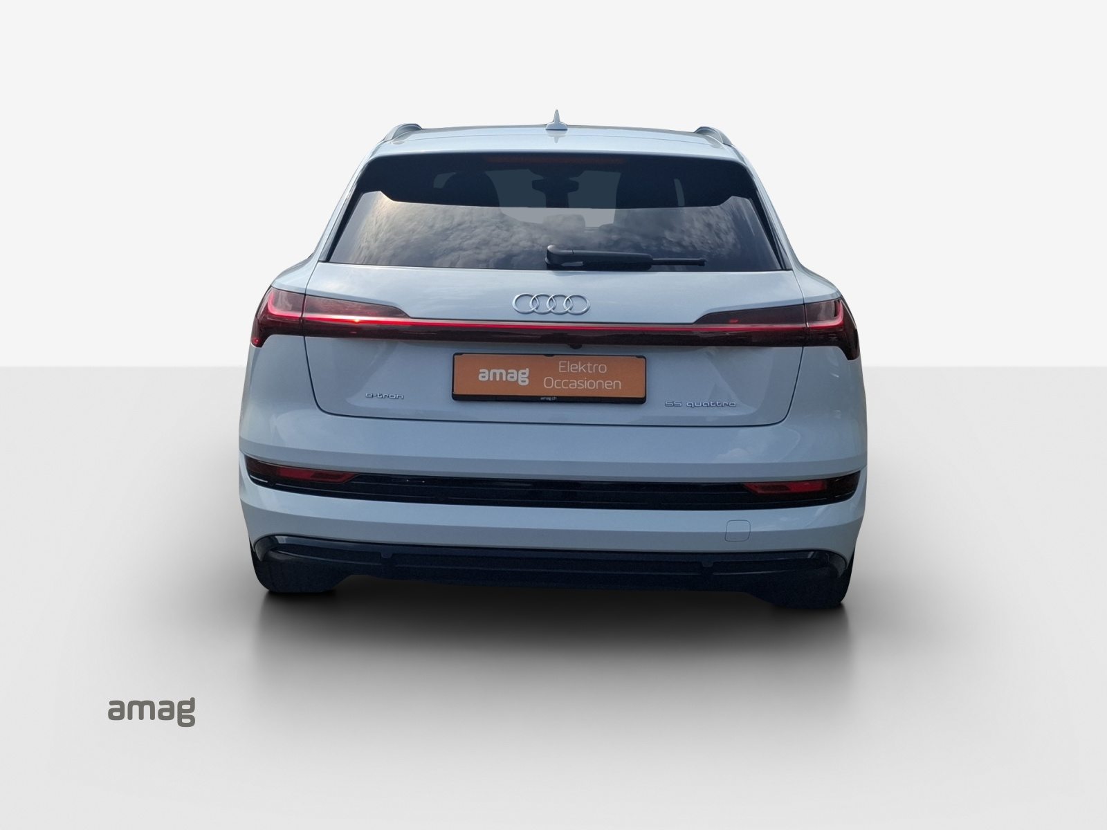 AUDI e-tron 55 S line Black Edition, Elektro, Occasion / Gebraucht, Automatik - 4