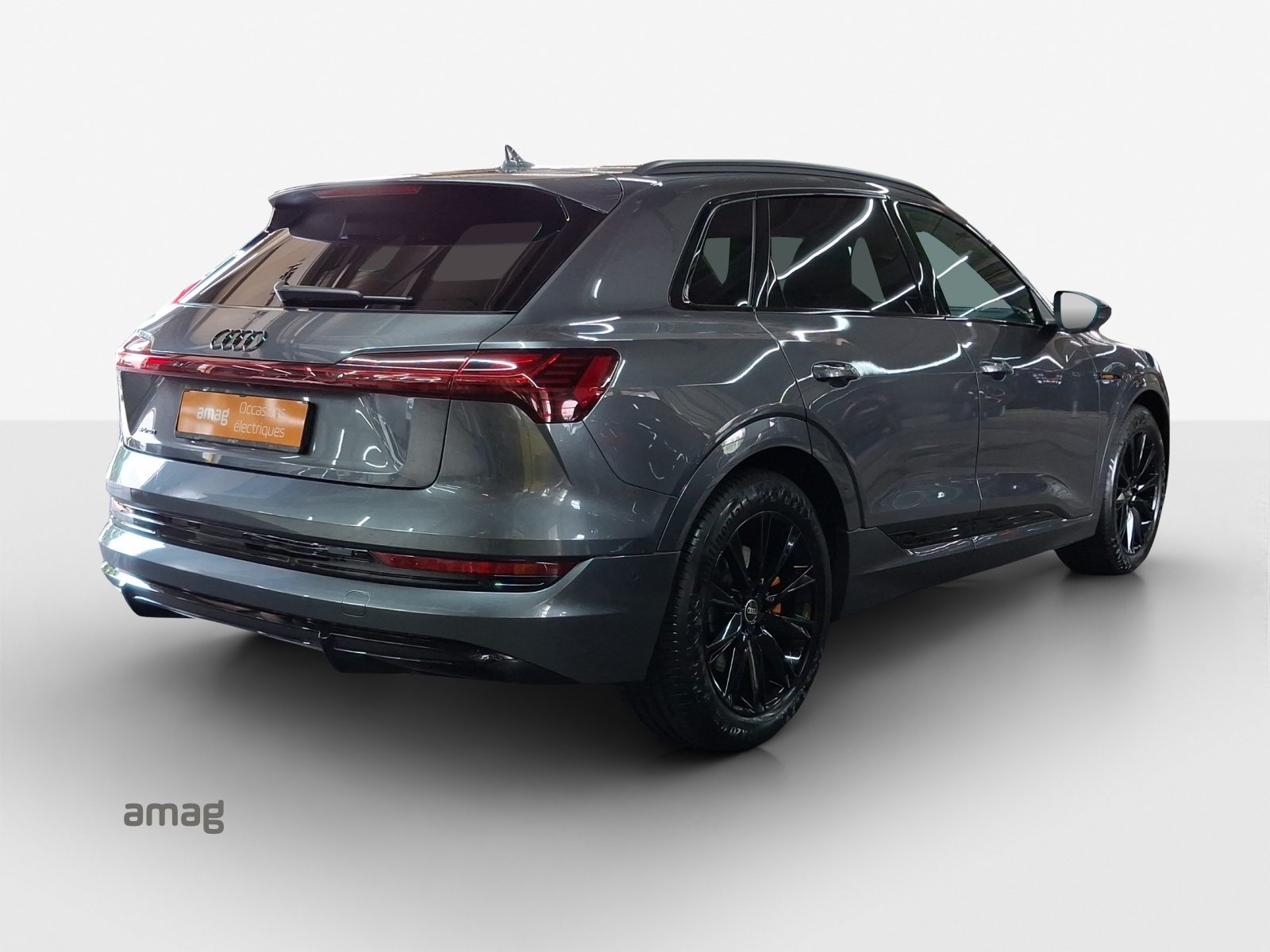 AUDI e-tron 55 S line Black Edition, Elektro, Occasion / Gebraucht, Automatik - 4