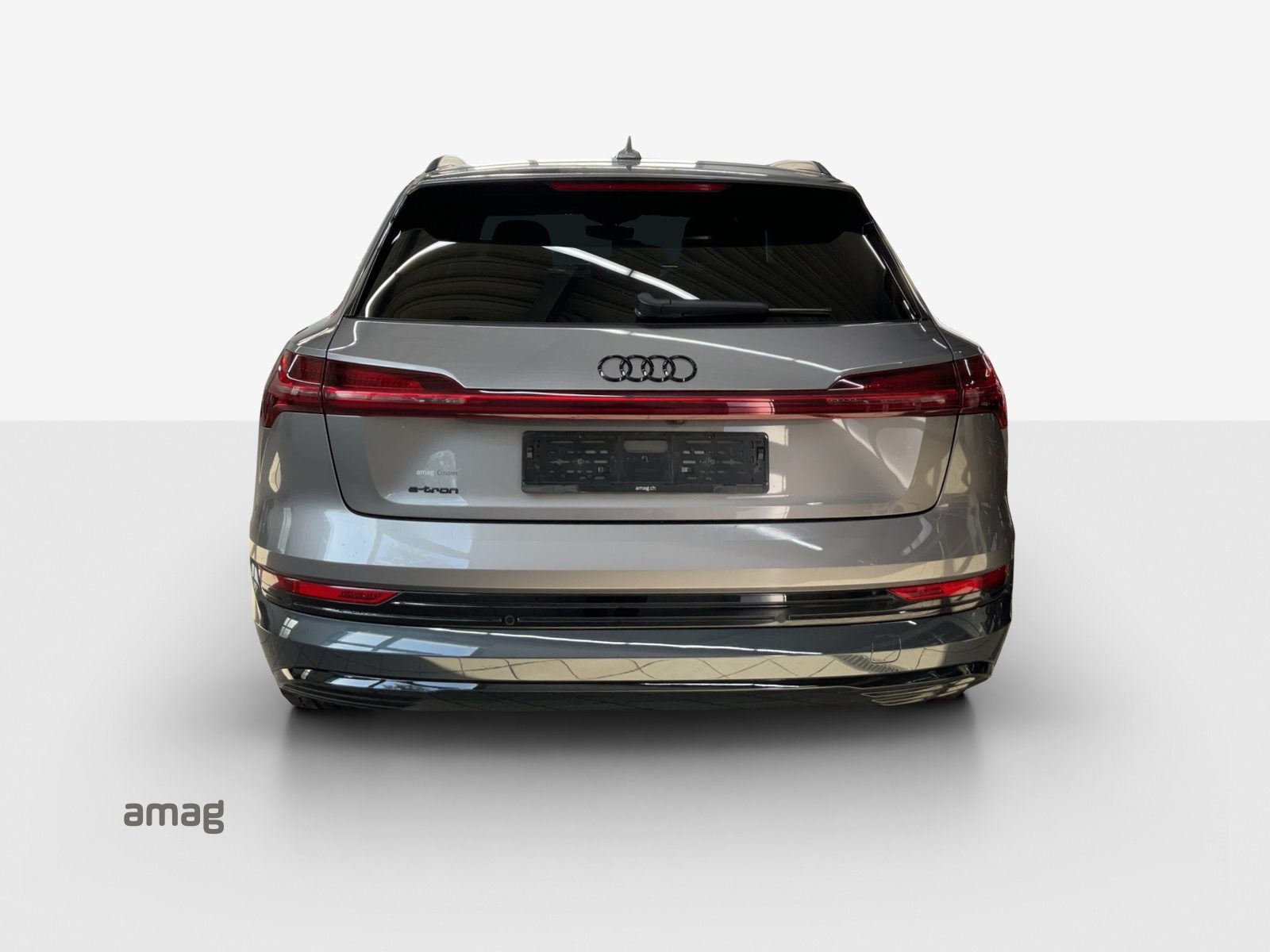 AUDI e-tron 55 advanced Black Edition, Elektro, Occasion / Gebraucht, Automatik - 4