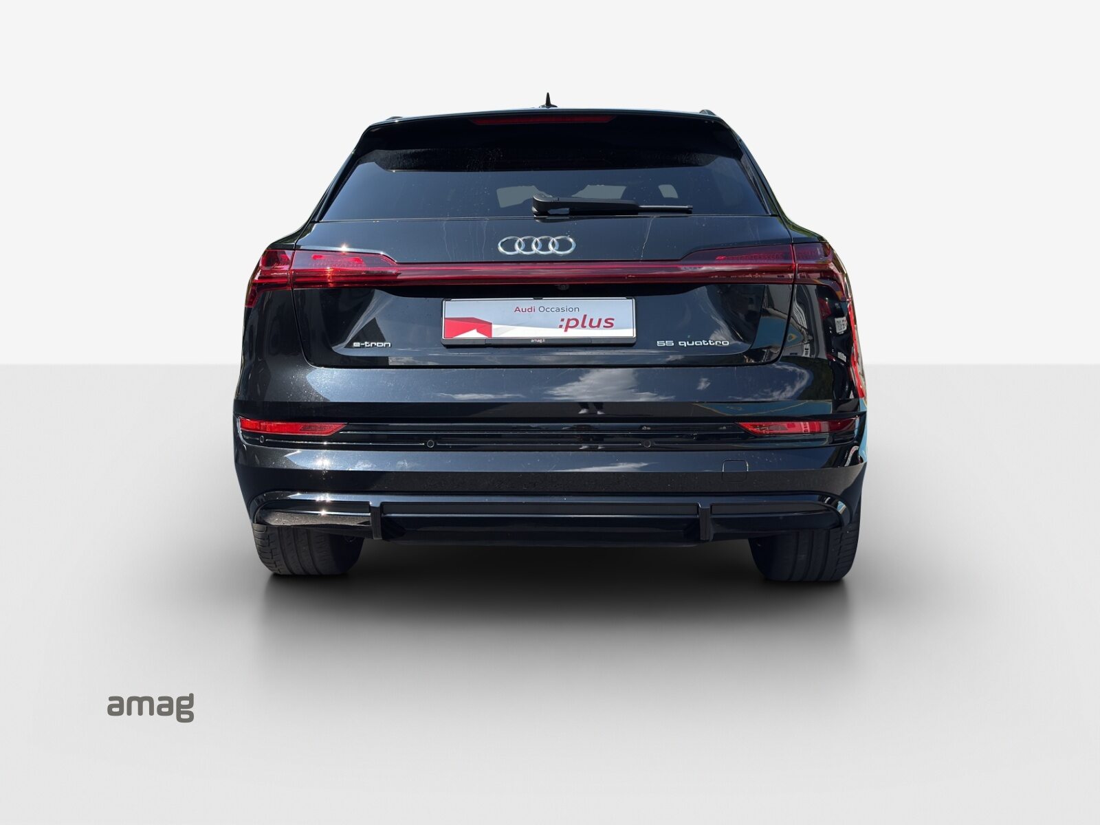 AUDI e-tron 55 S line Black Edition, Electric, Second hand / Used, Automatic - 4
