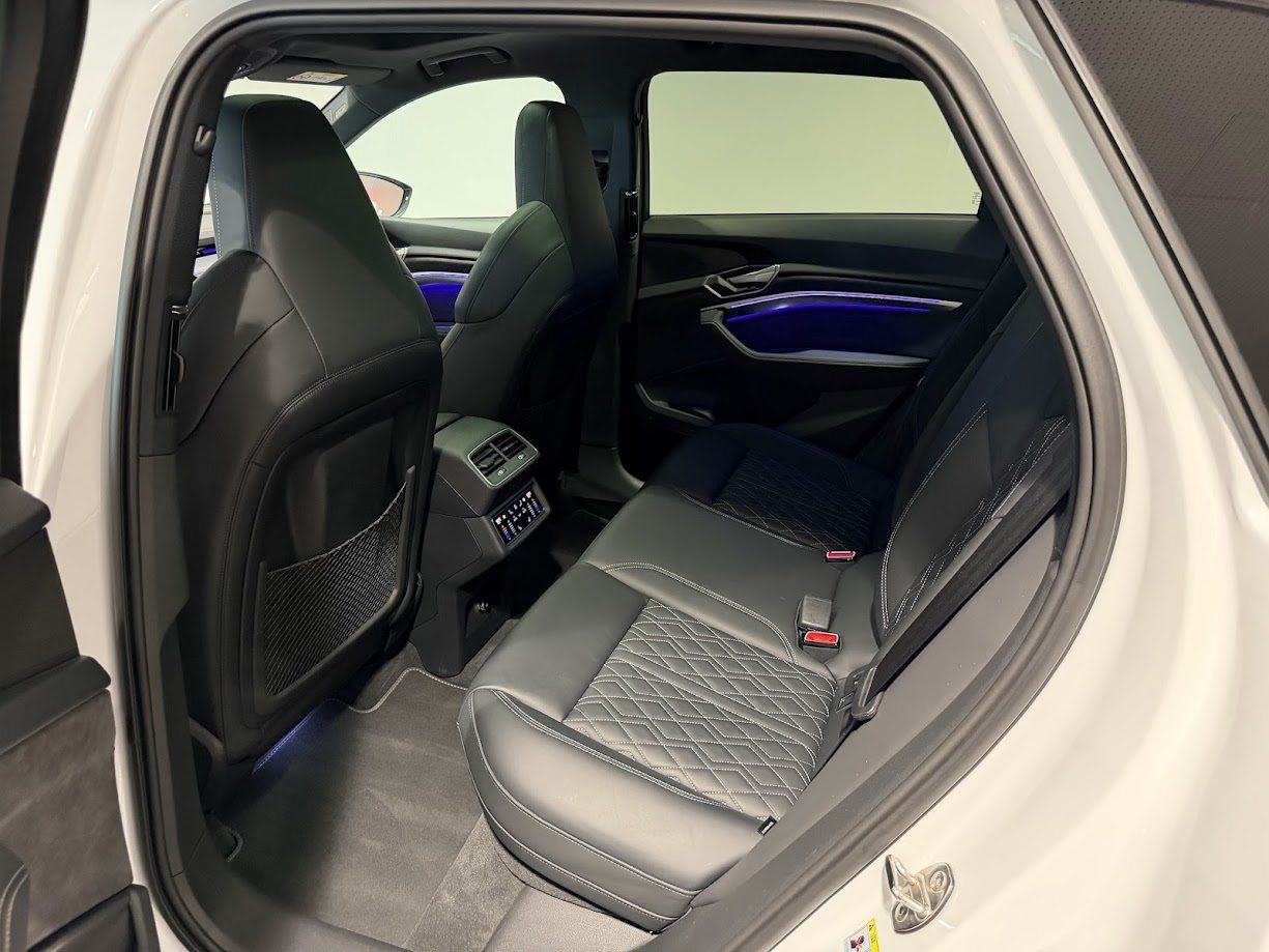 AUDI e-tron S quattro, Elektro, Occasion / Gebraucht, Automatik - 5