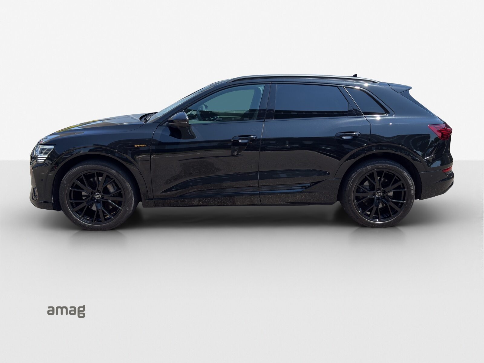 AUDI e-tron 55 S line Black Edition, Electric, Second hand / Used, Automatic - 2