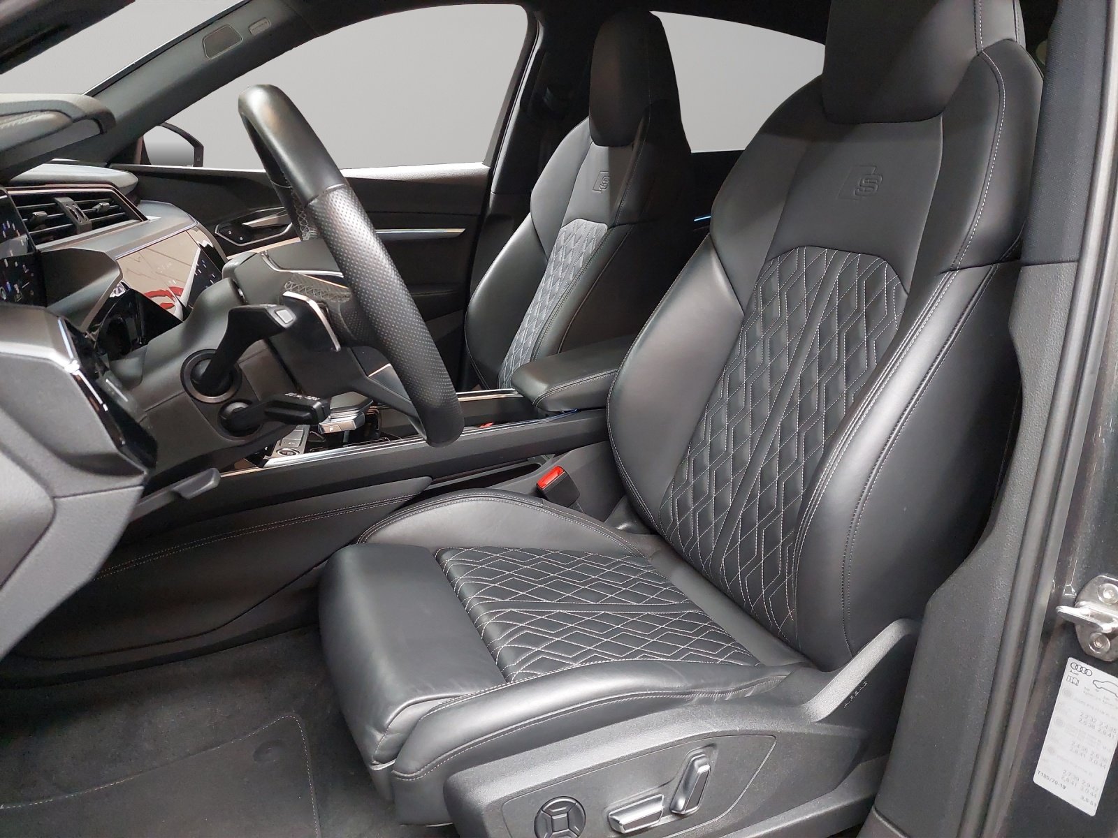 AUDI e-tron 55 Sportback S Line Black Edition quattro, Électrique, Occasion / Utilisé, Automatique - 6