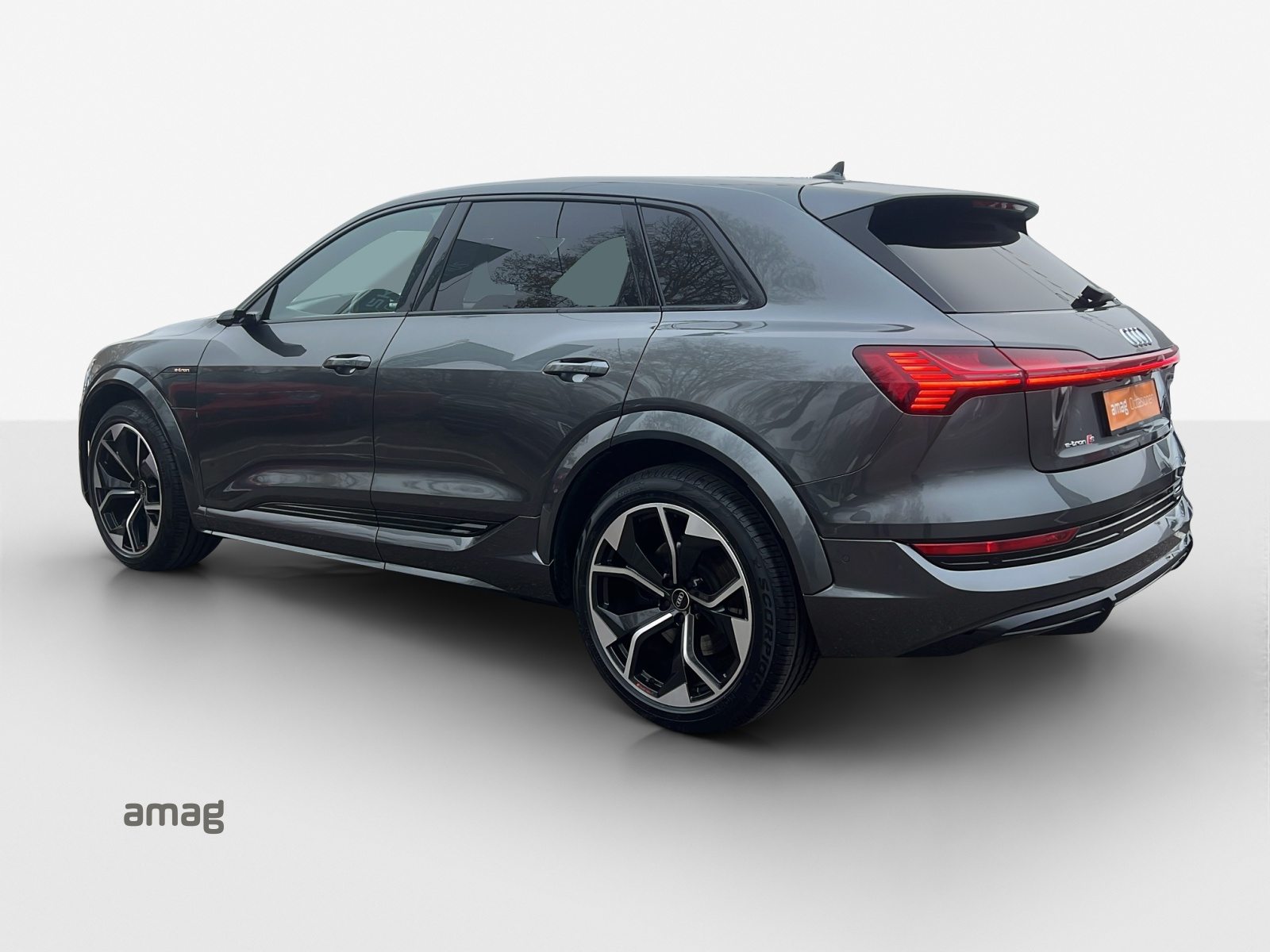 AUDI e-tron S quattro, Electric, Second hand / Used, Automatic - 3