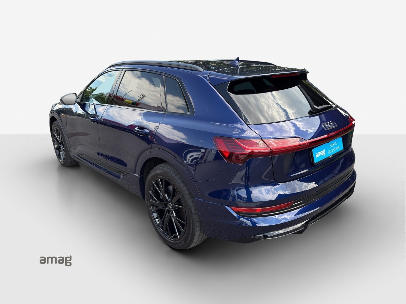 AUDI e-tron 55 S line Black Edition, Elektro, Occasion / Gebraucht, Automatik - 3