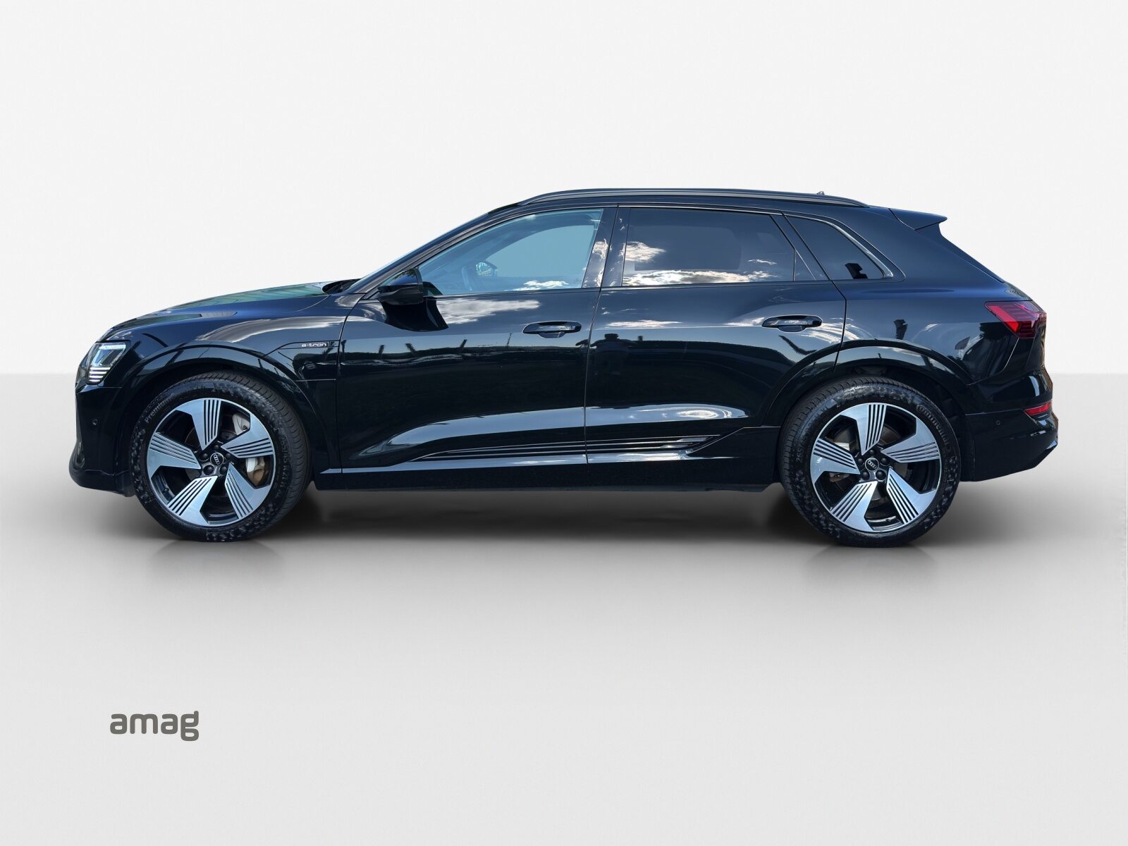 AUDI e-tron 55 S line, Électrique, Occasion / Utilisé, Automatique - 2