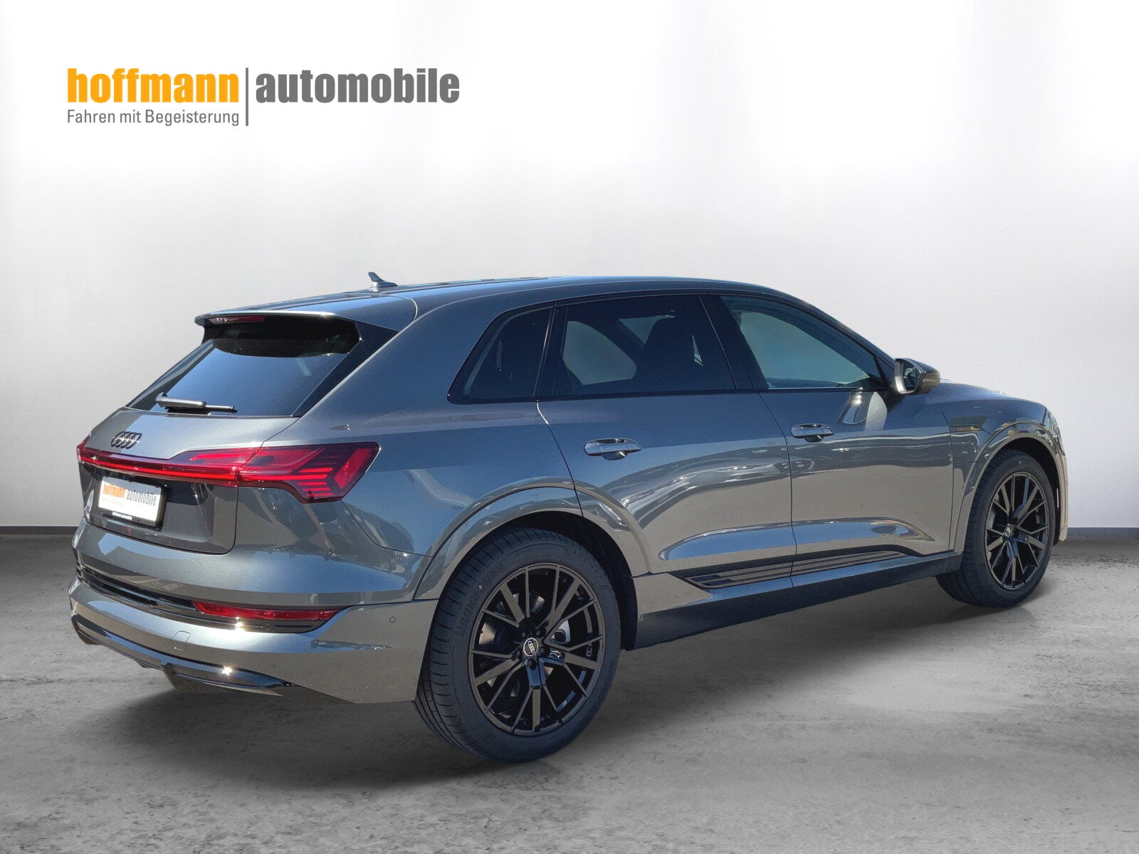 AUDI e-tron 55 S line Black Edition, Elektro, Occasion / Gebraucht, Automatik - 4