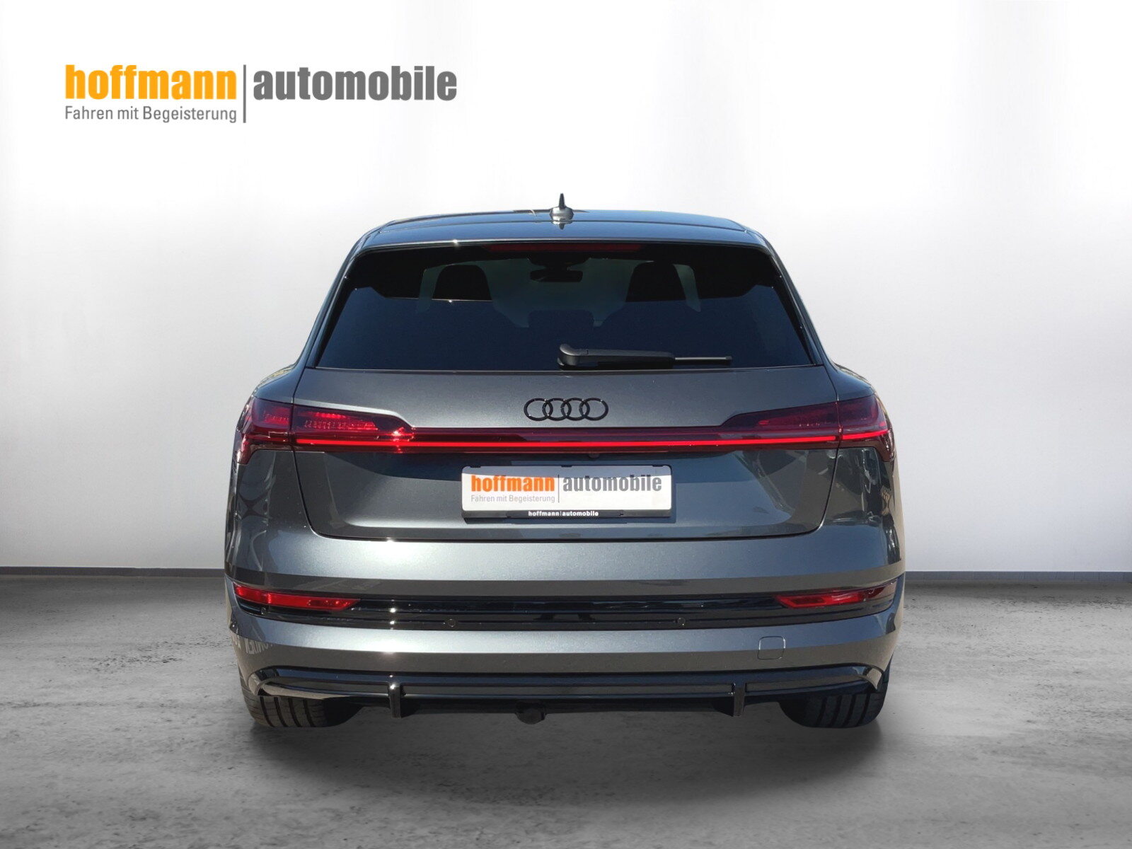 AUDI e-tron 55 S line Black Edition, Elektro, Occasion / Gebraucht, Automatik - 5