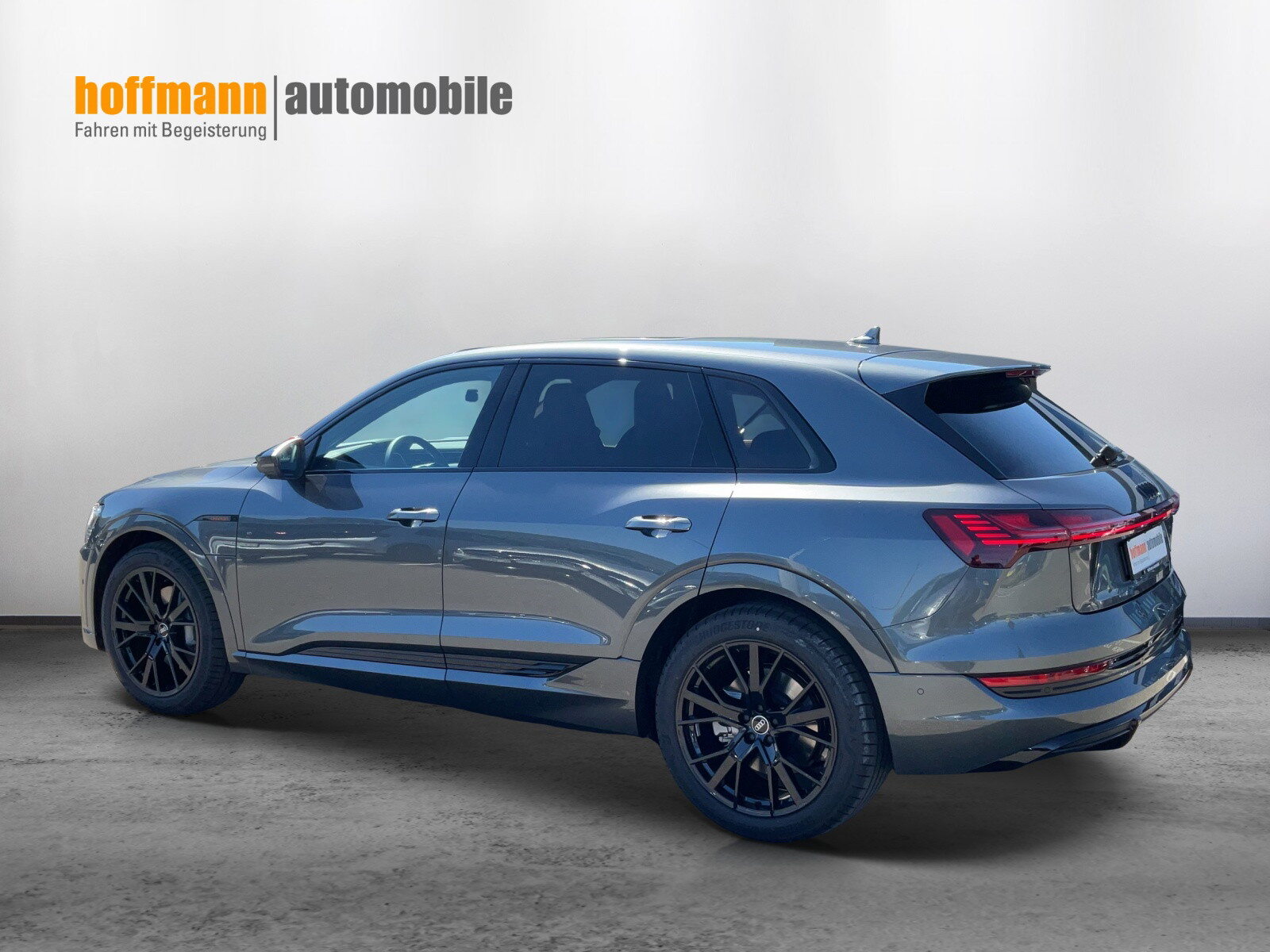 AUDI e-tron 55 S line Black Edition, Elektro, Occasion / Gebraucht, Automatik - 6