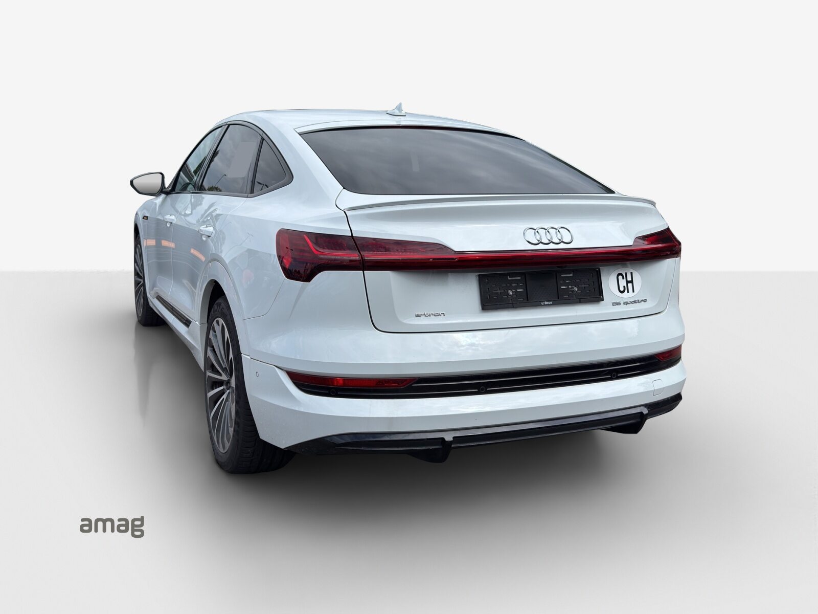AUDI e-tron Sportback 55 S line, Elektro, Occasion / Gebraucht, Automatik - 3