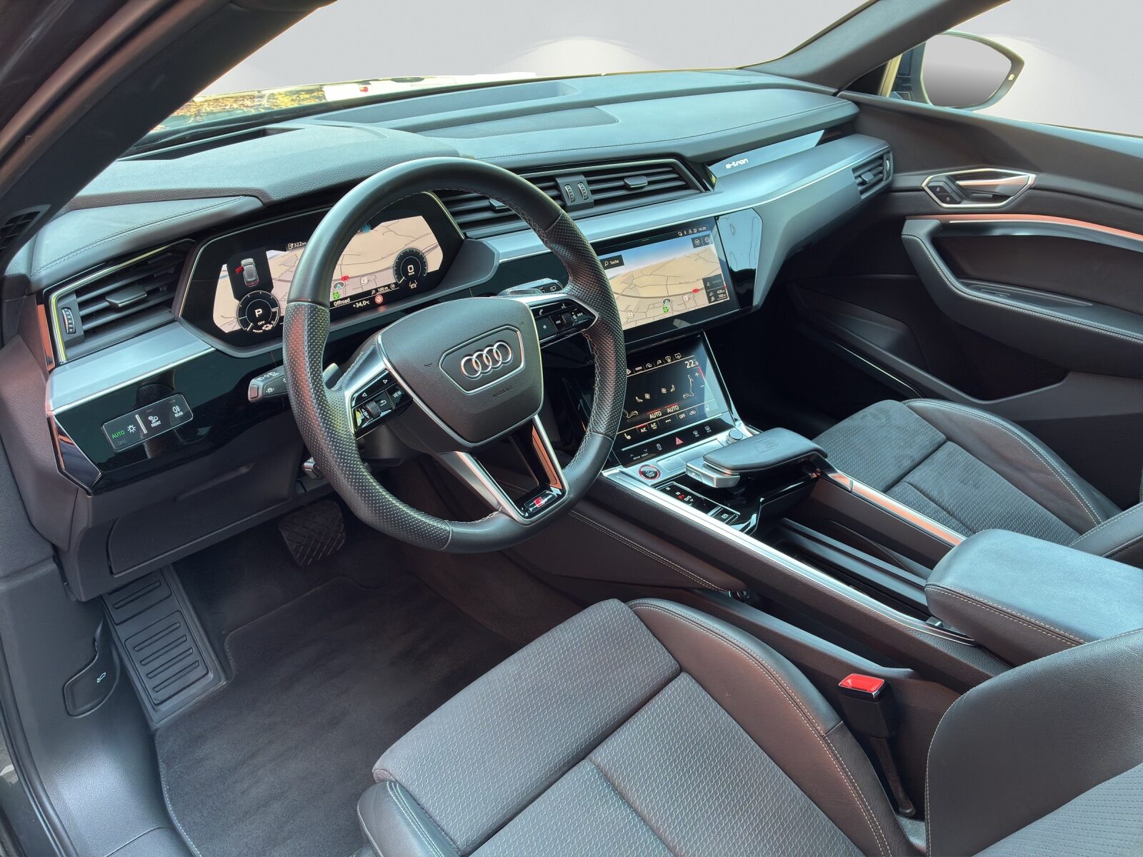 AUDI e-tron S quattro, Electric, Second hand / Used, Automatic - 5