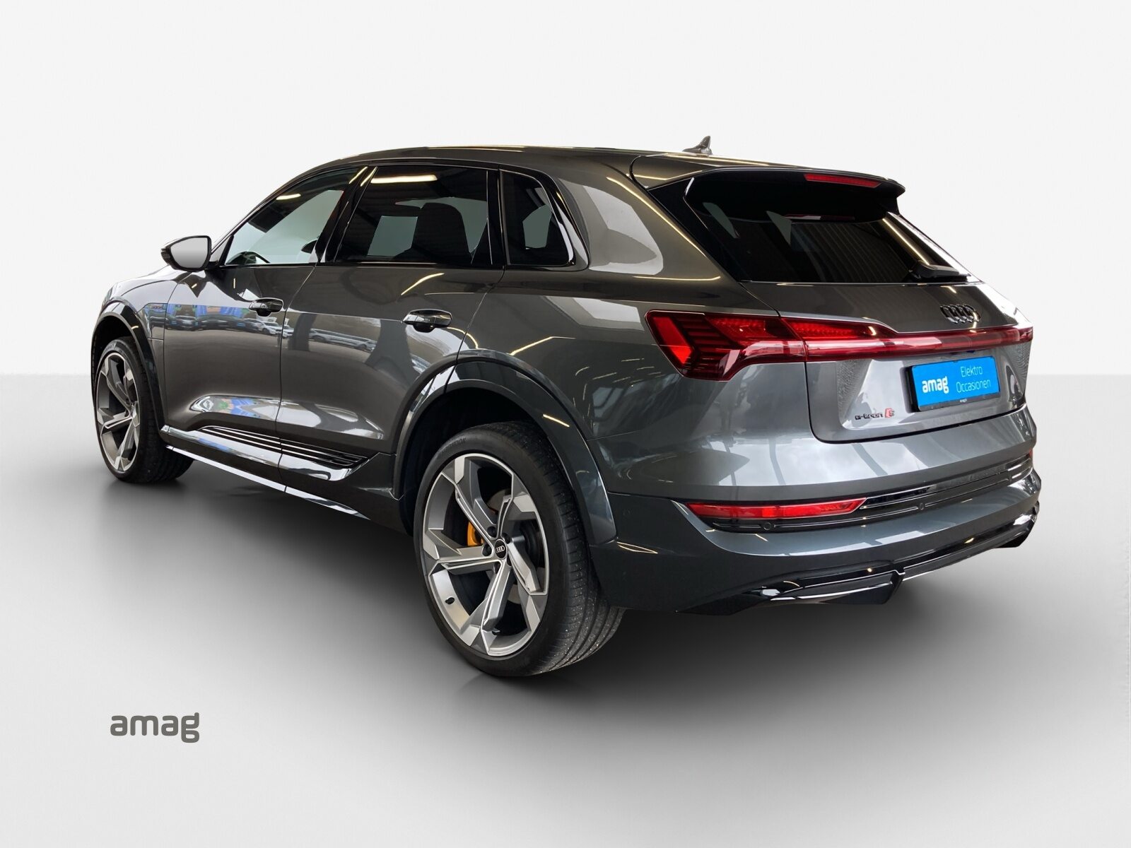 AUDI e-tron S quattro, Elektro, Occasion / Gebraucht, Automatik - 3