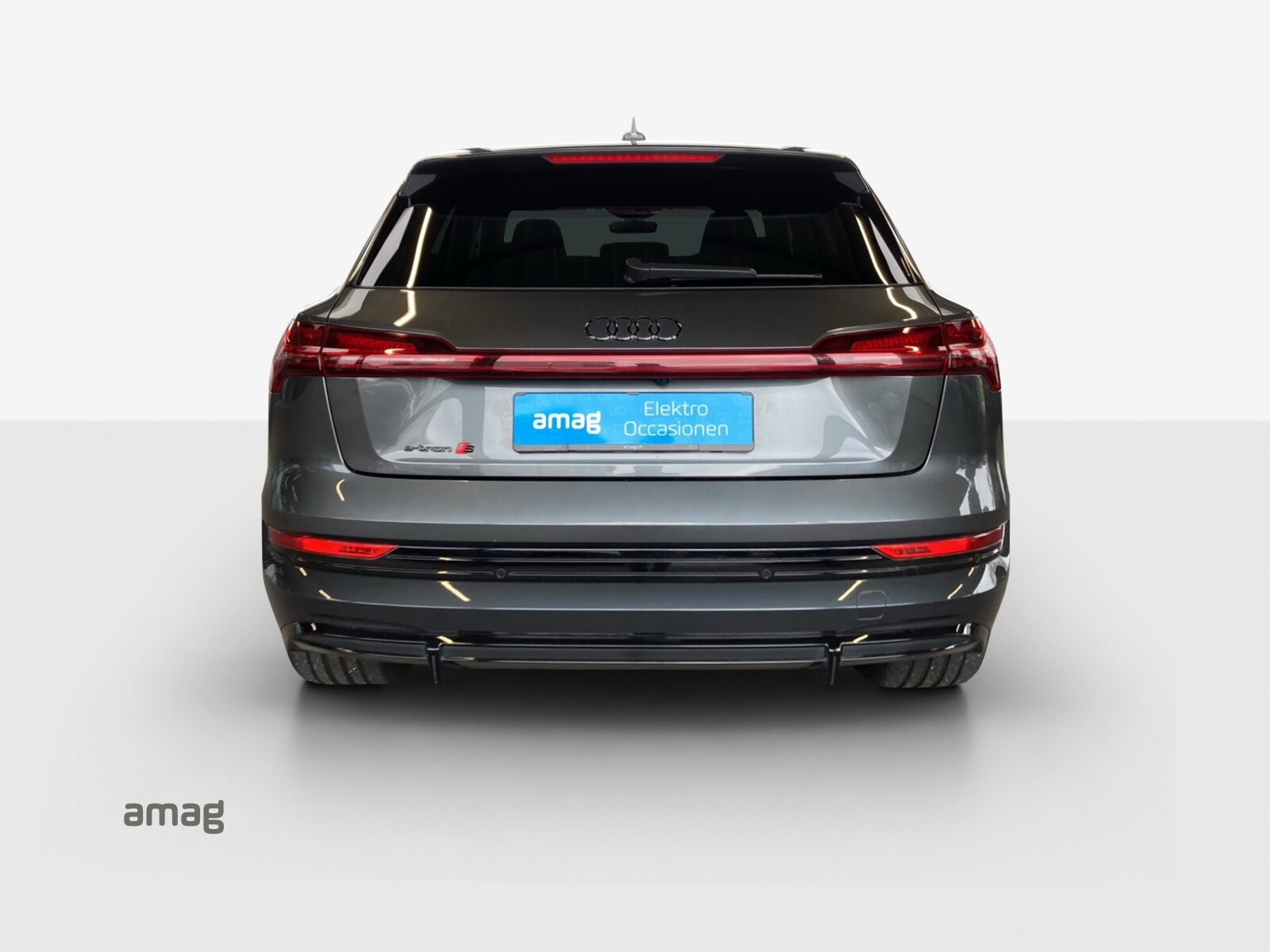 AUDI e-tron S quattro, Elektro, Occasion / Gebraucht, Automatik - 4