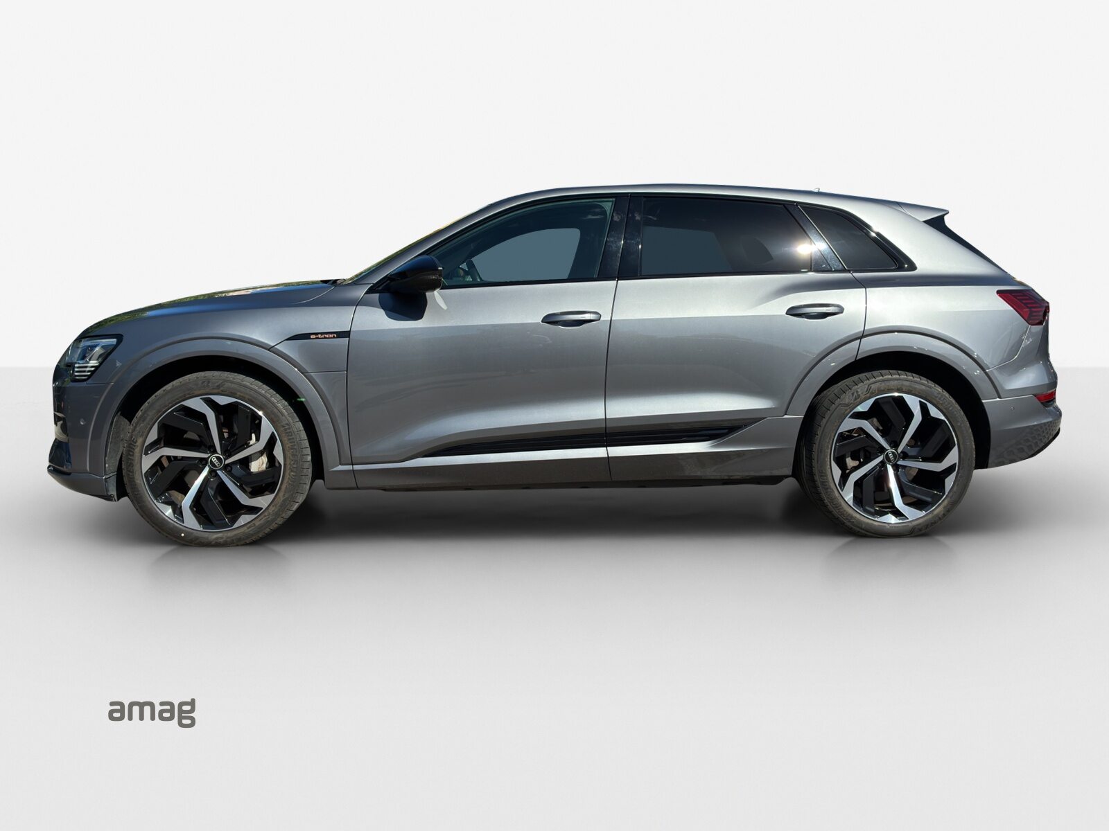 AUDI e-tron 55 advanced Black Edition, Elektro, Occasion / Gebraucht, Automatik - 3