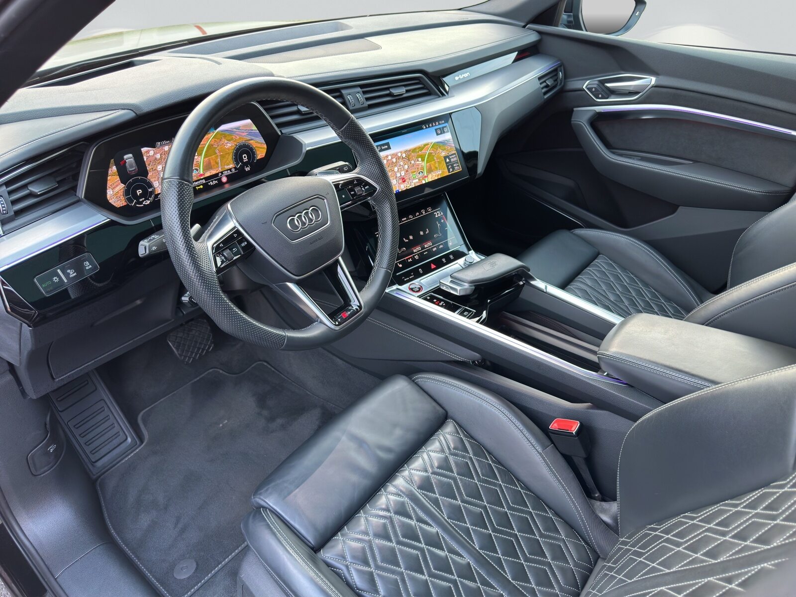AUDI e-tron S quattro, Electric, Second hand / Used, Automatic - 5