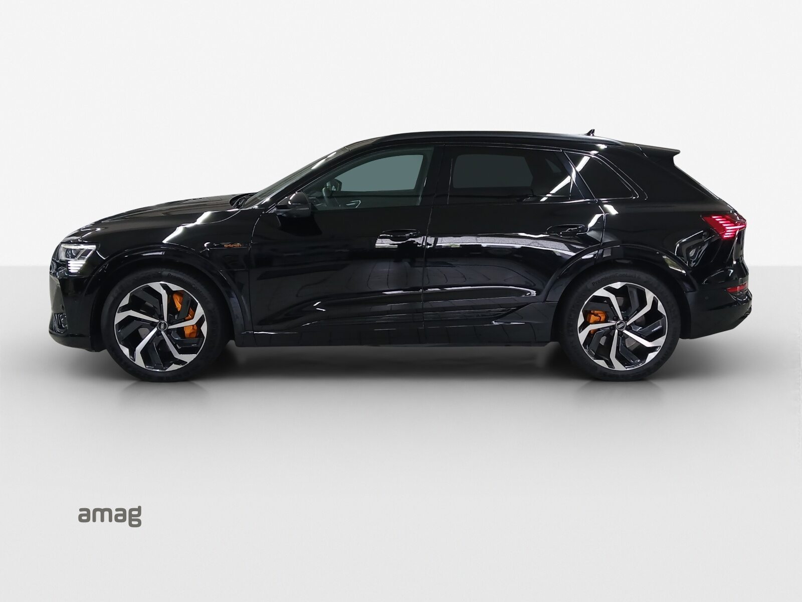 AUDI e-tron 55 S line Black Edition, Elektro, Occasion / Gebraucht, Automatik - 2