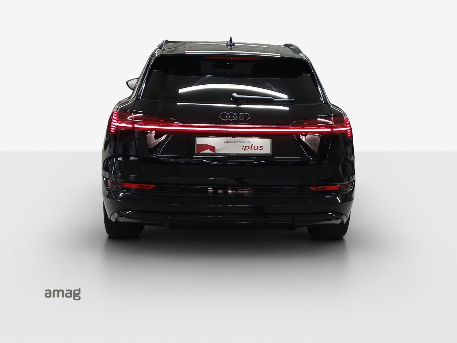 AUDI e-tron 55 S line Black Edition, Elektro, Occasion / Gebraucht, Automatik - 4