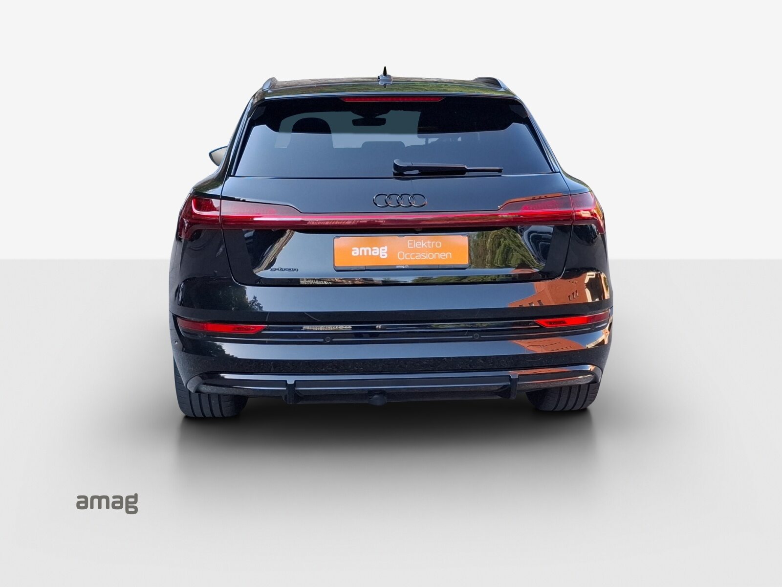 AUDI e-tron 55 S line Black Edition, Electric, Second hand / Used, Automatic - 5