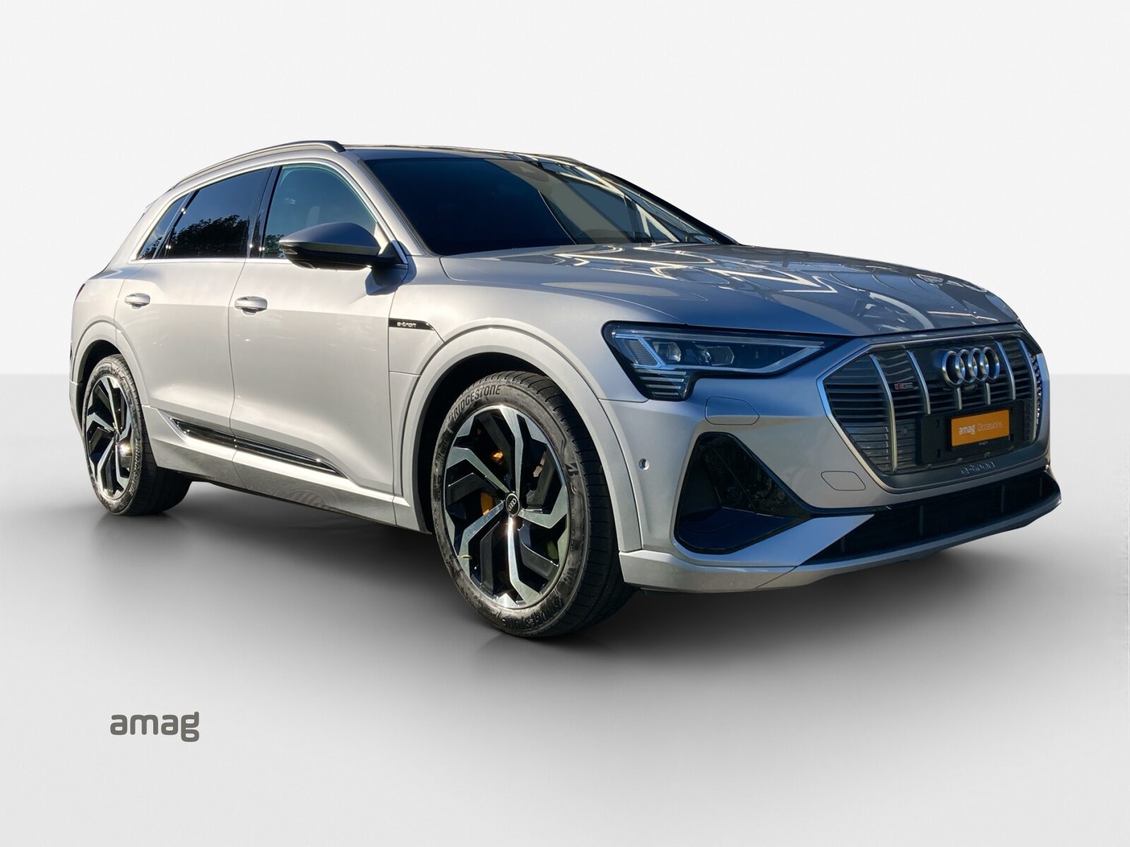 AUDI e-tron 55 S line, Elektro, Occasion / Gebraucht, Automatik - 6