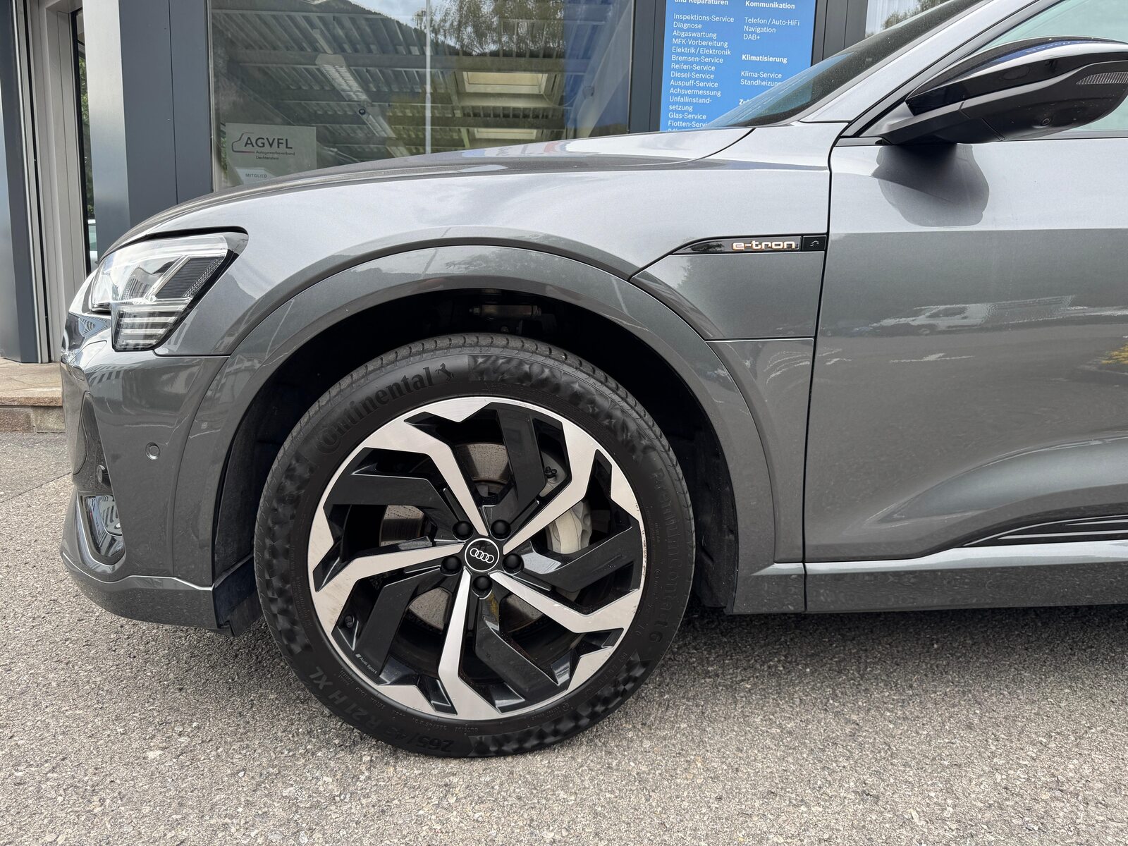 AUDI e-tron Sportback 55 S-Line quattro, Elektro, Occasion / Gebraucht, Automatik - 2