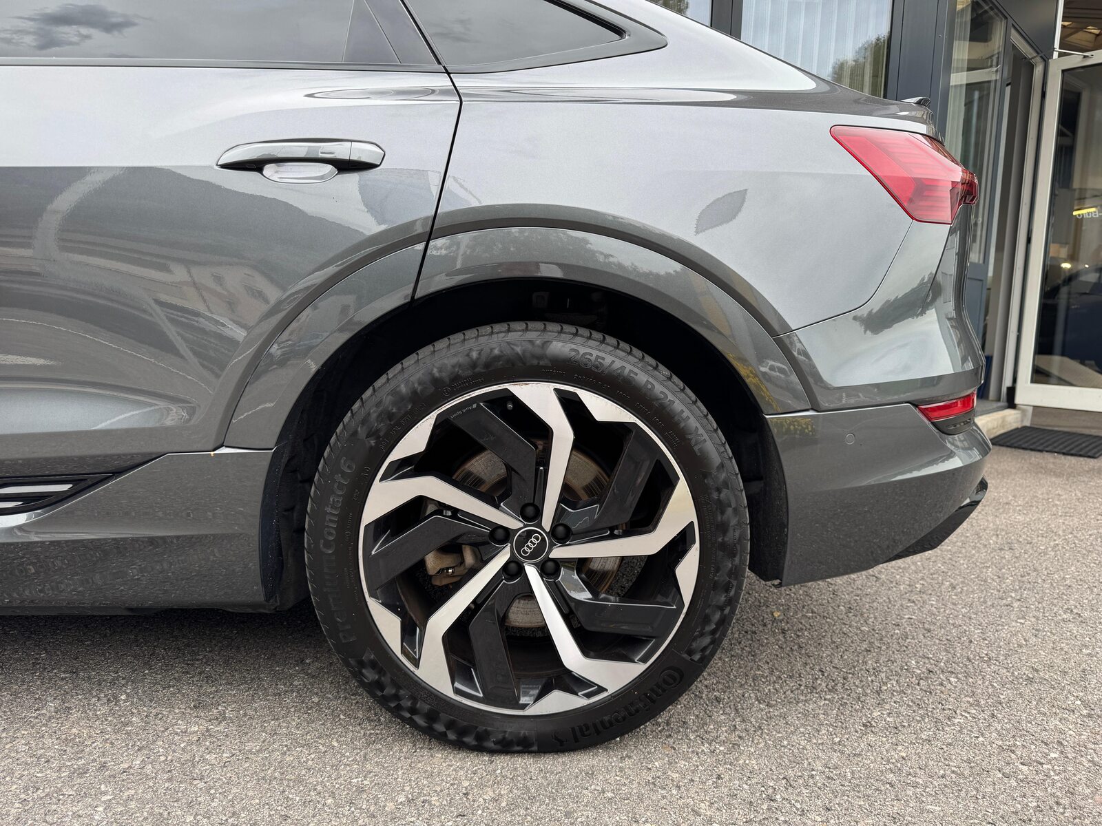 AUDI e-tron Sportback 55 S-Line quattro, Elektro, Occasion / Gebraucht, Automatik - 3