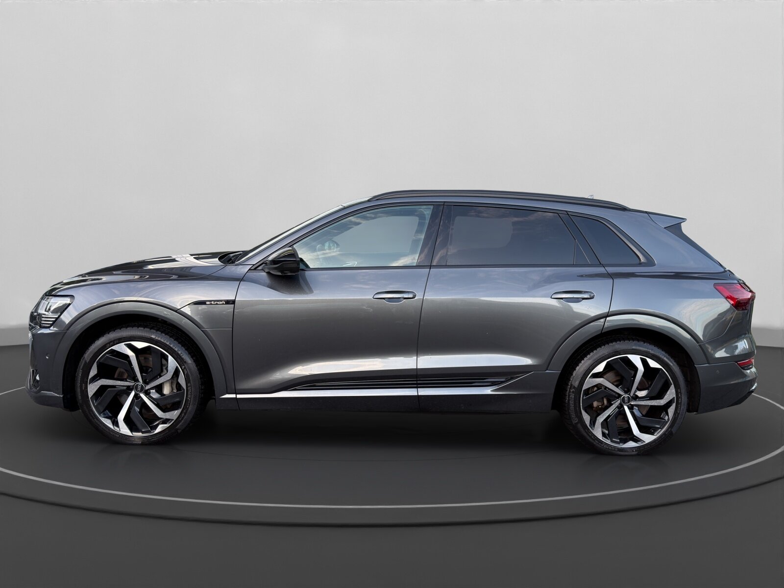 AUDI e-tron 55 S Line quattro