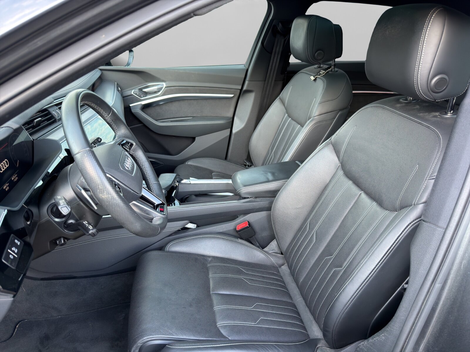 AUDI e-tron 55 S Line quattro, Elektro, Occasion / Gebraucht, Automatik - 6