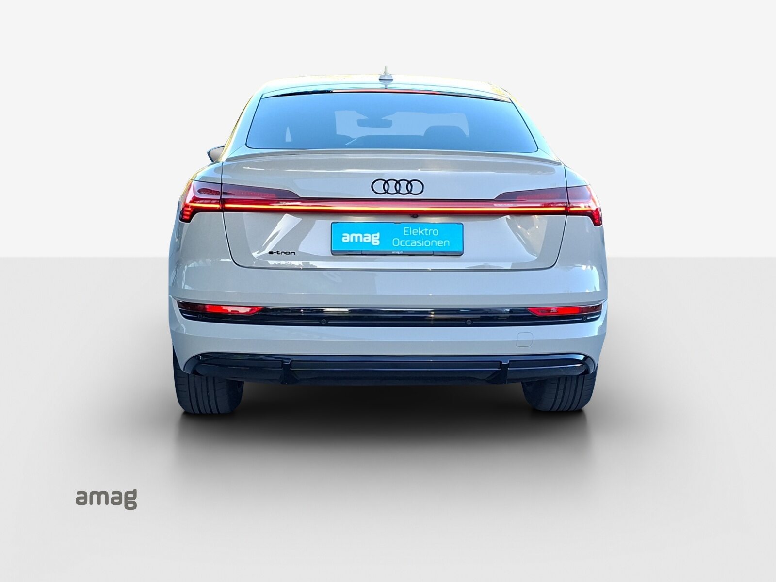 AUDI e-tron Sportback 55 S line Black Edition, Elektro, Occasion / Gebraucht, Automatik - 5